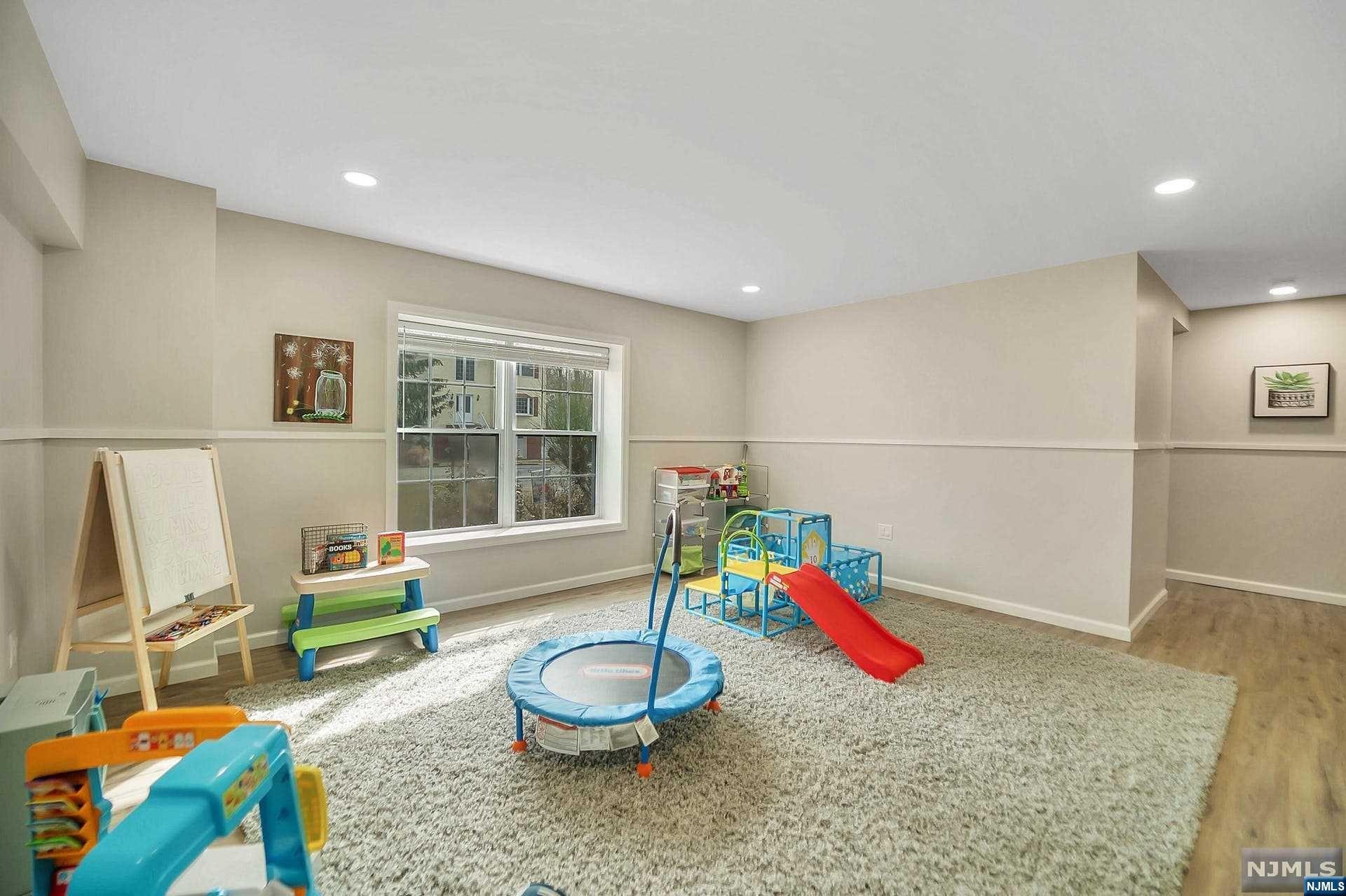 52 Beechwood Drive