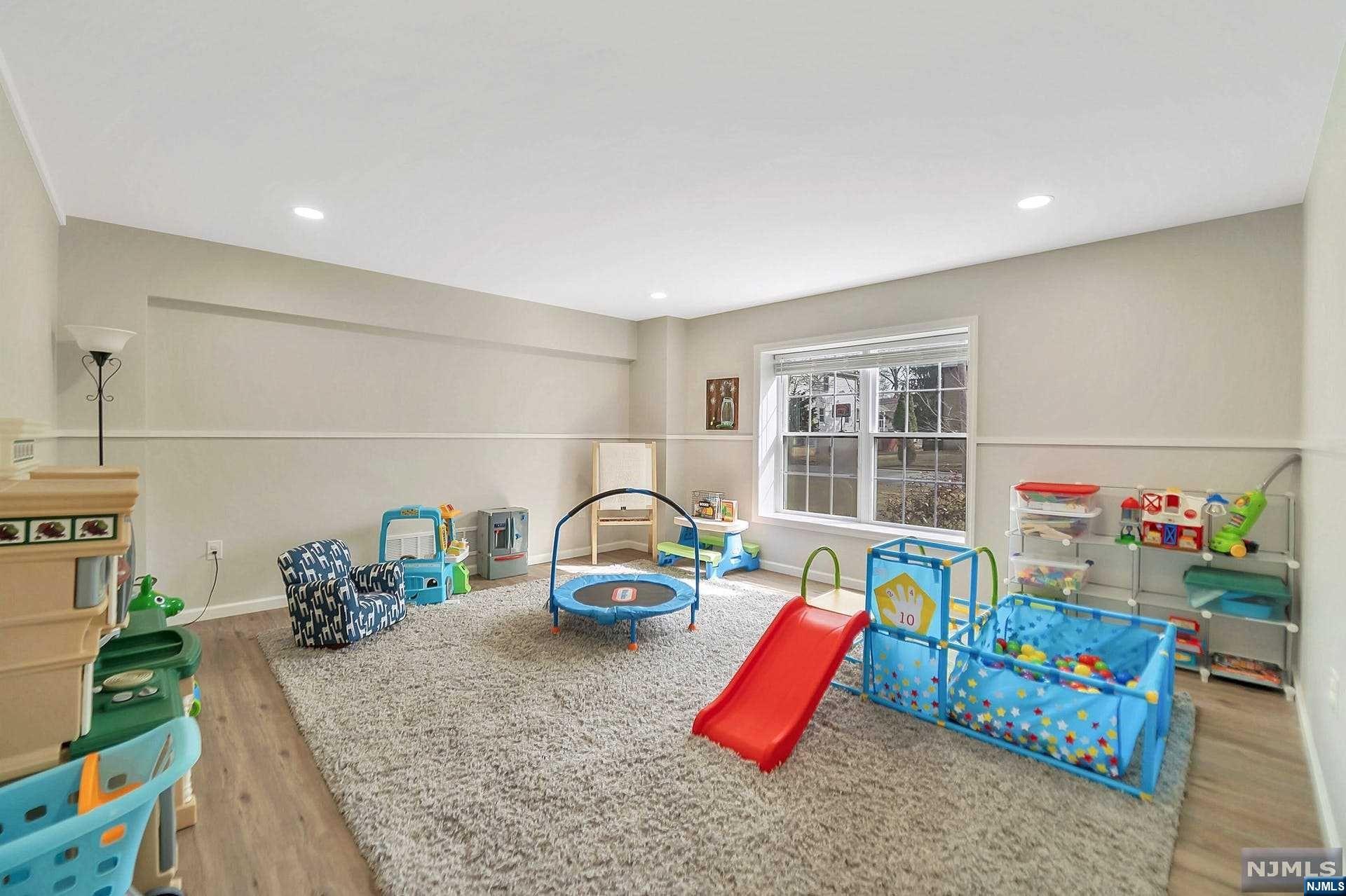 52 Beechwood Drive