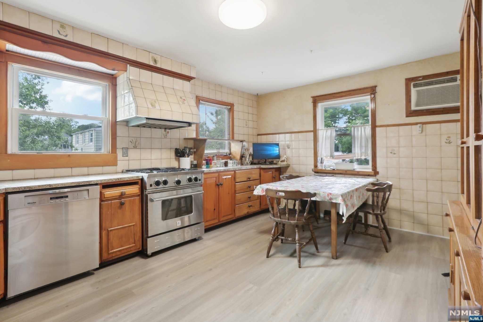 288 Kinderkamack Road