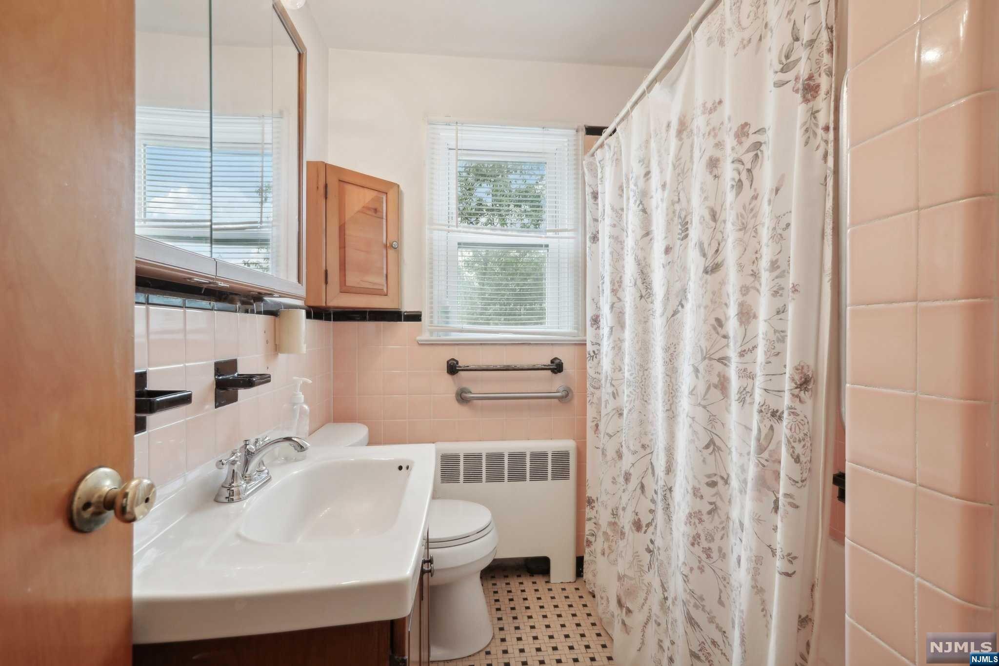 288 Kinderkamack Road