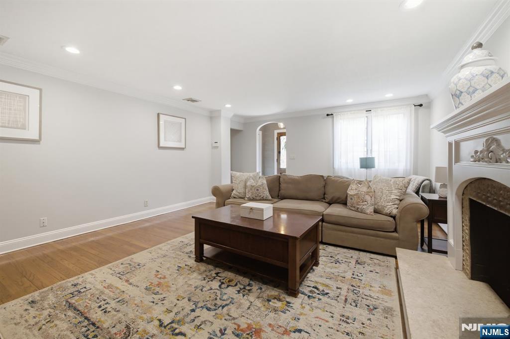 23 Trinity Place