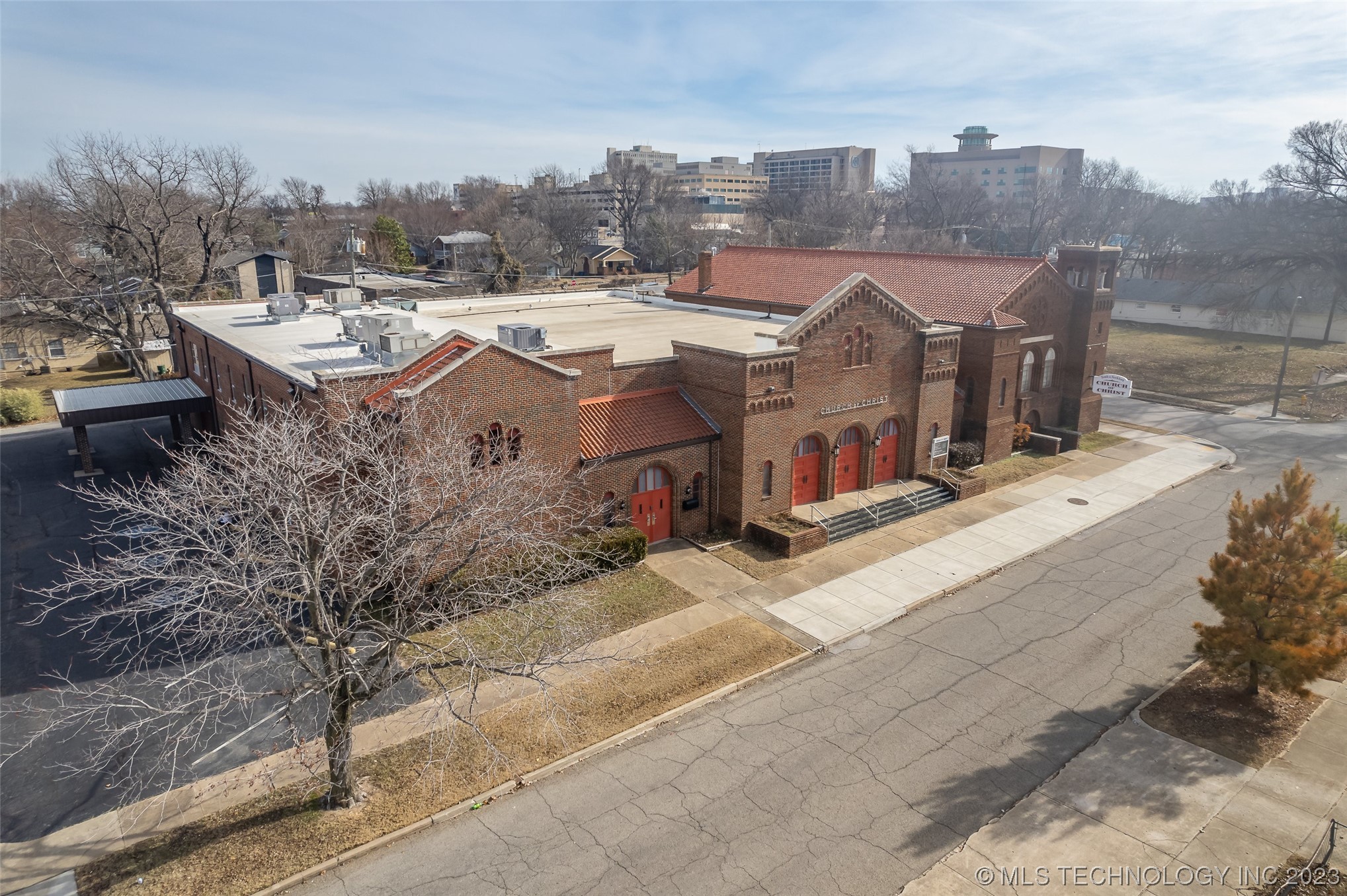 829 S Rockford Avenue