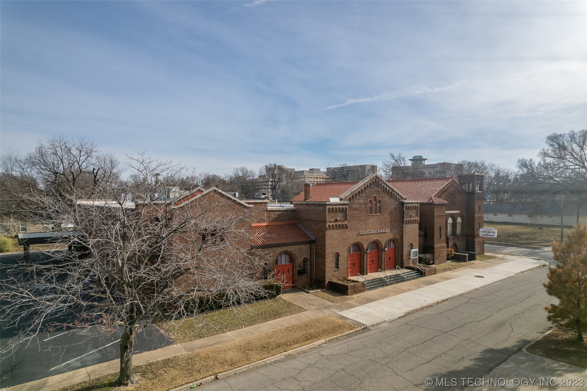 829 S Rockford Avenue