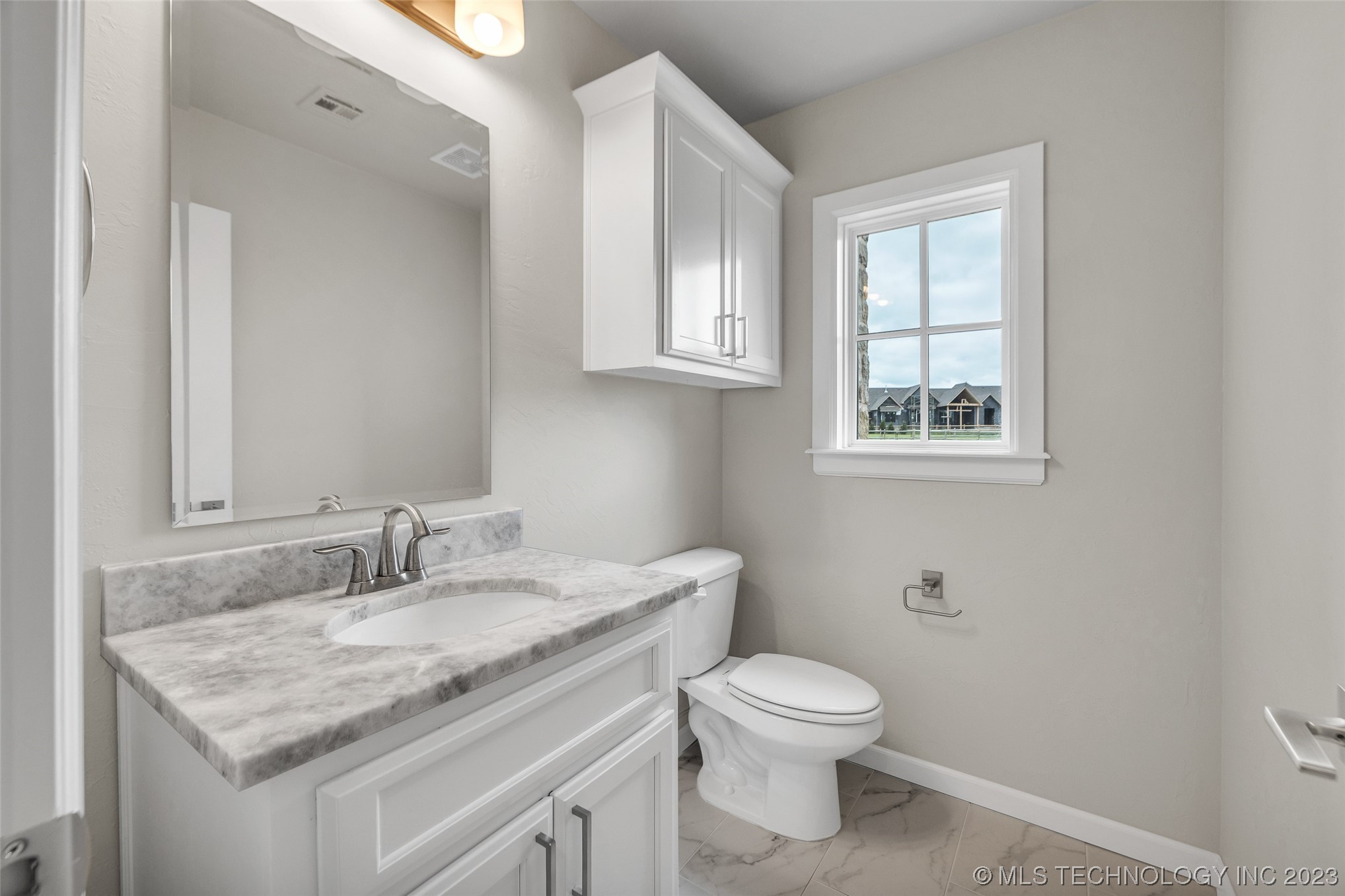 6738 S 309th East Avenue