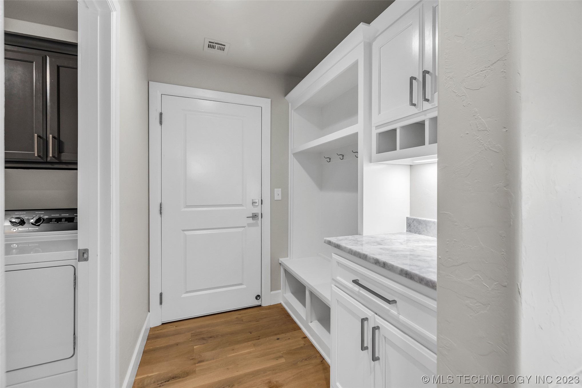 6738 S 309th East Avenue