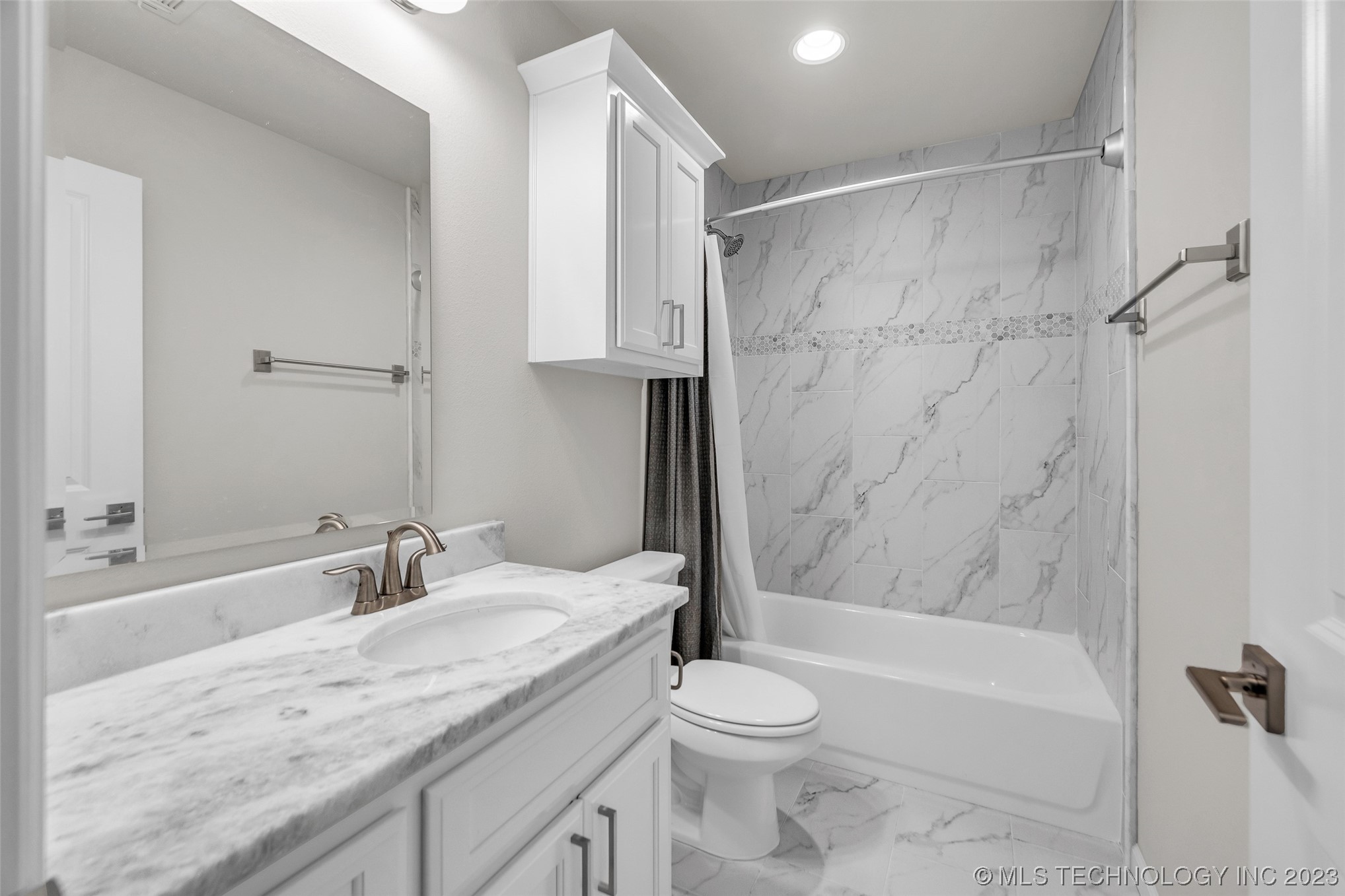 6738 S 309th East Avenue