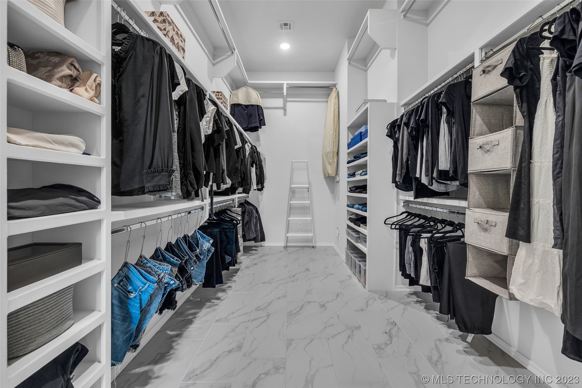 11408 S 215th East Avenue