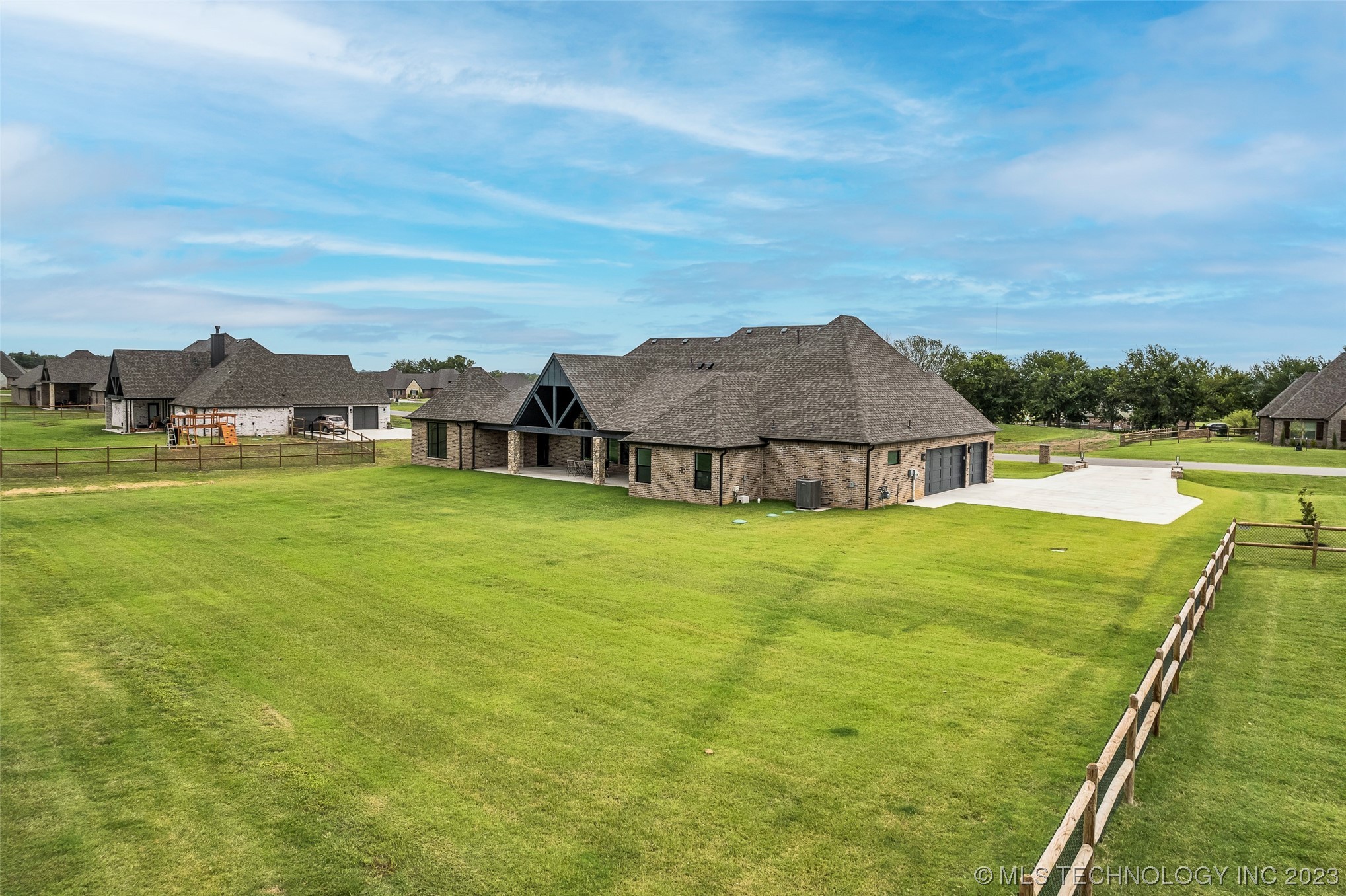 11408 S 215th East Avenue