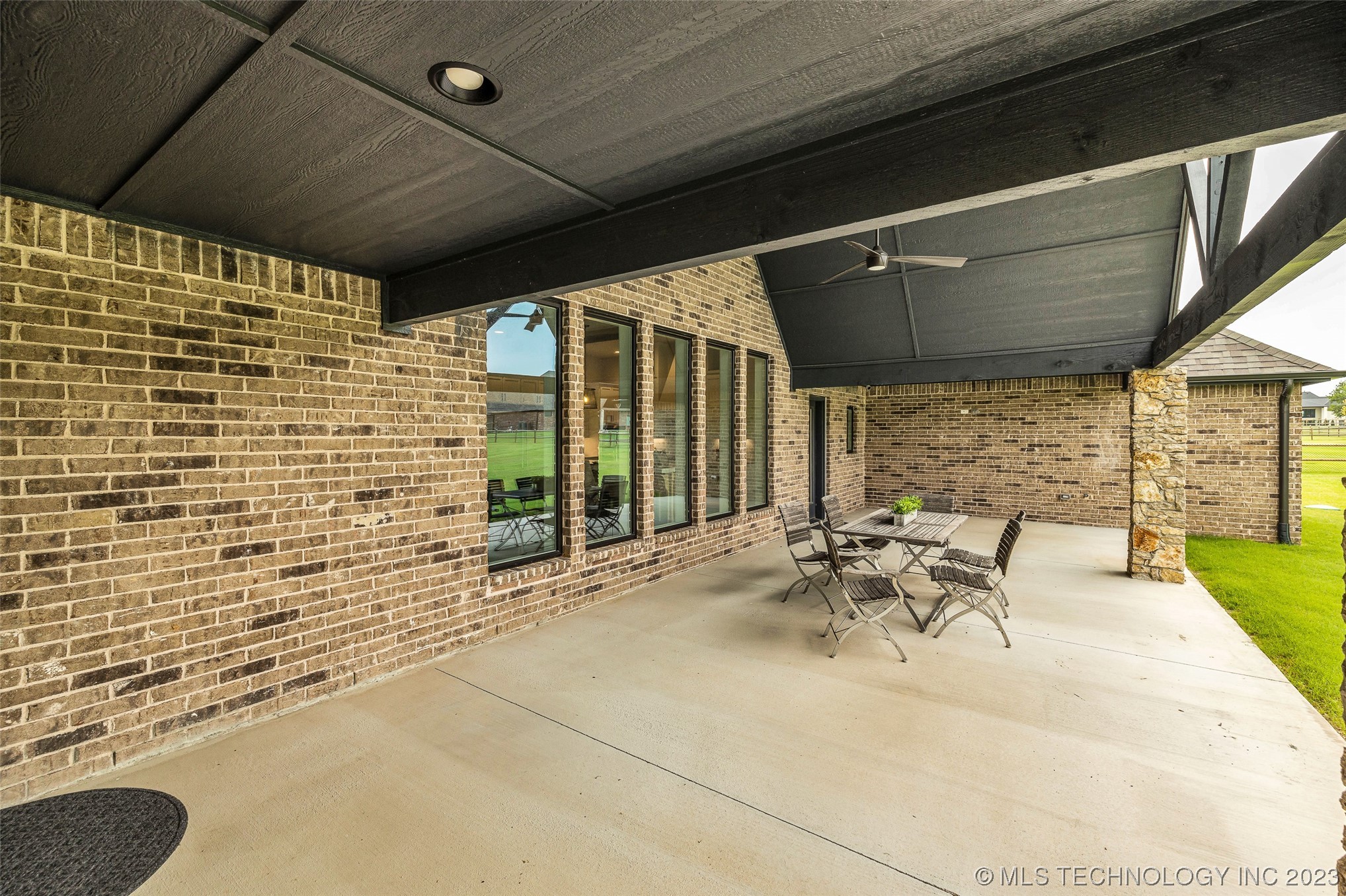 11408 S 215th East Avenue