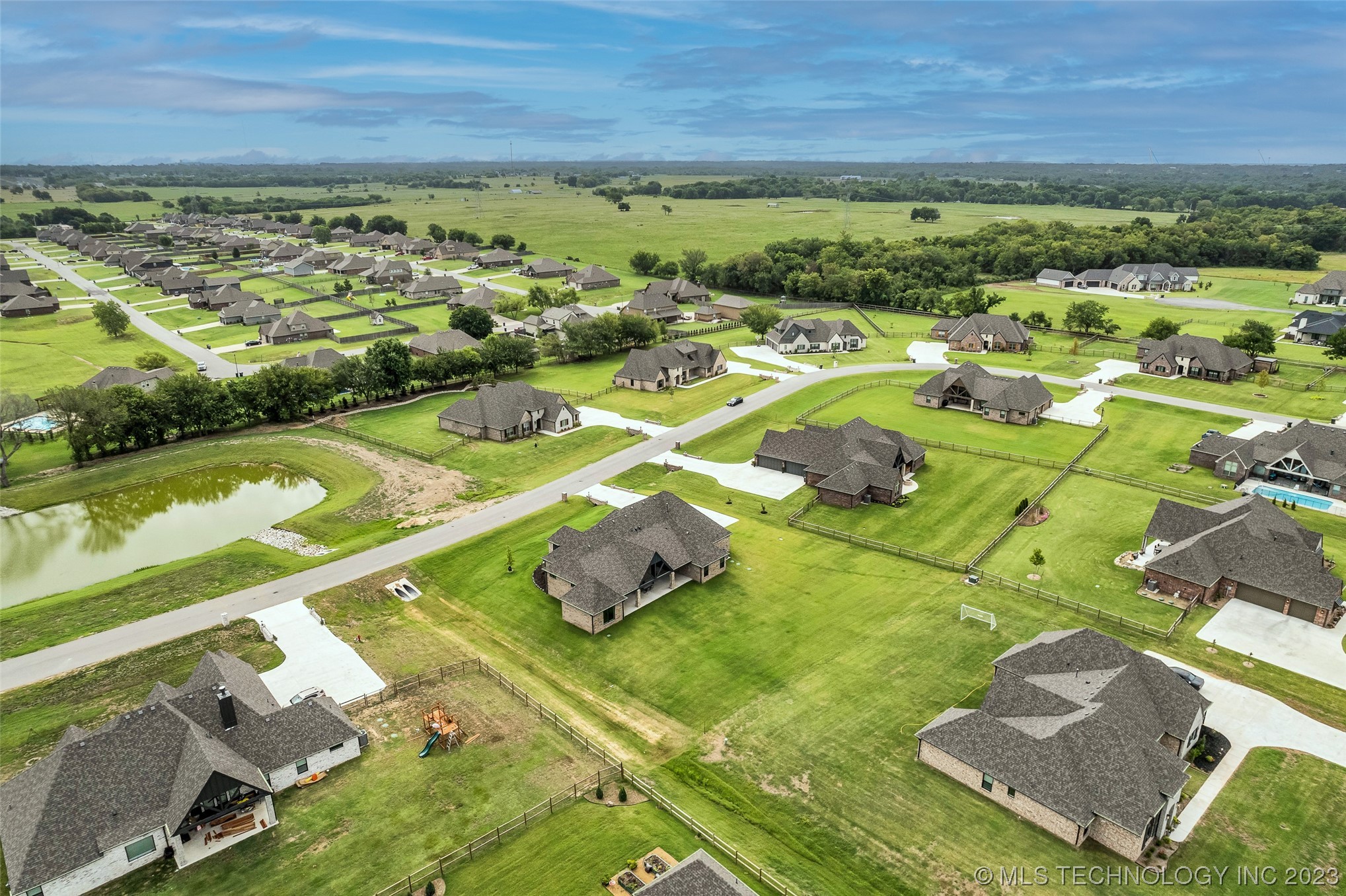 11408 S 215th East Avenue