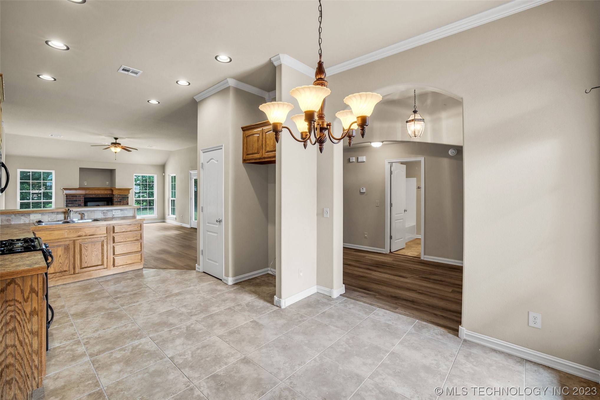 4901 S 190th East Avenue