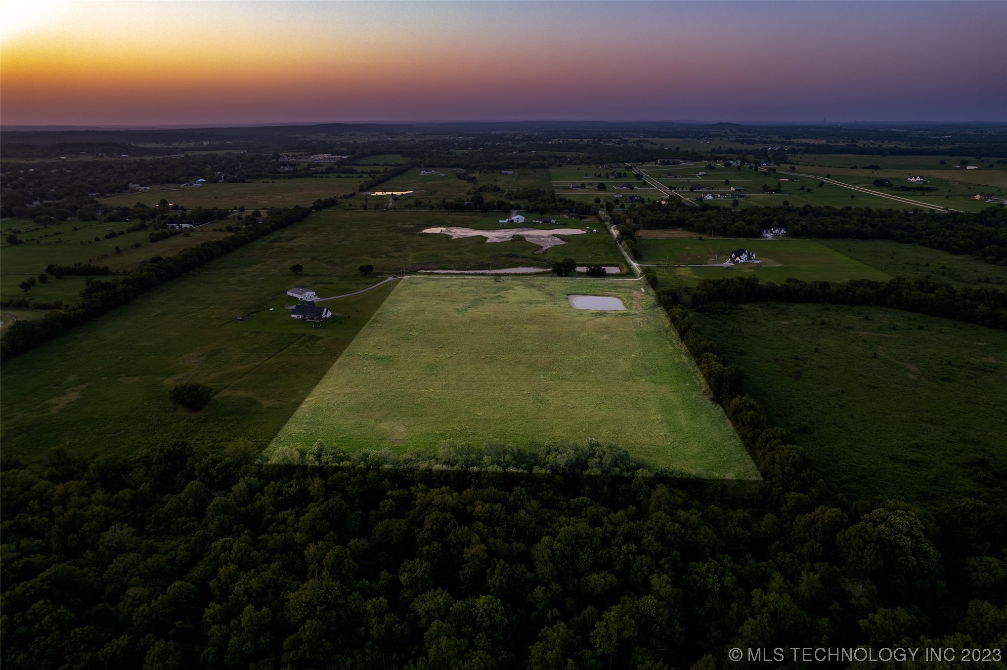 4550 W 201st Street S