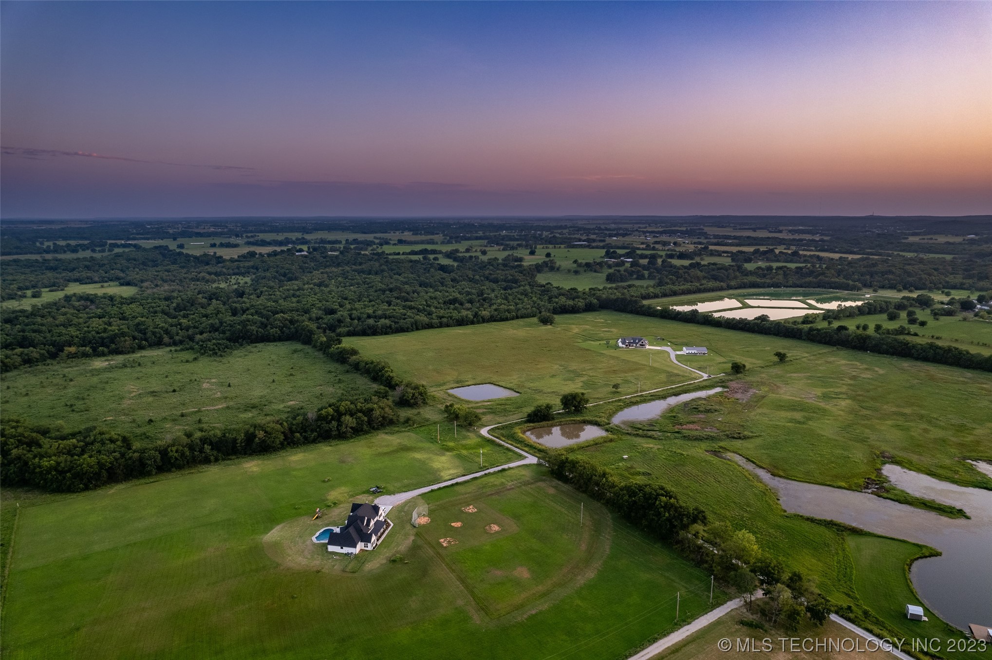 4550 W 201st Street S