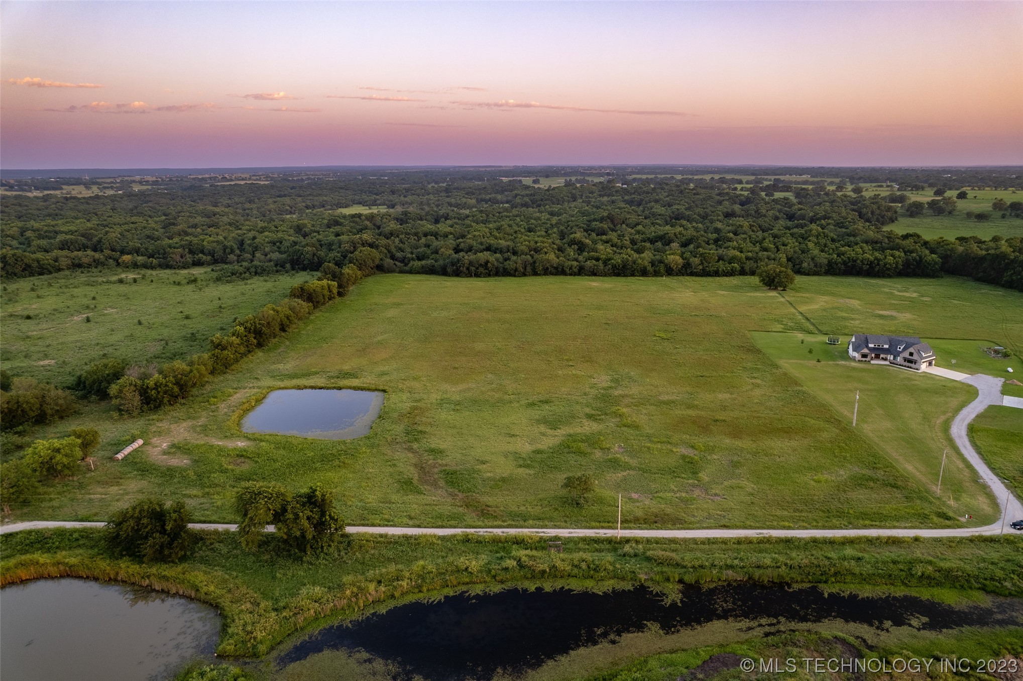 4550 W 201st Street S