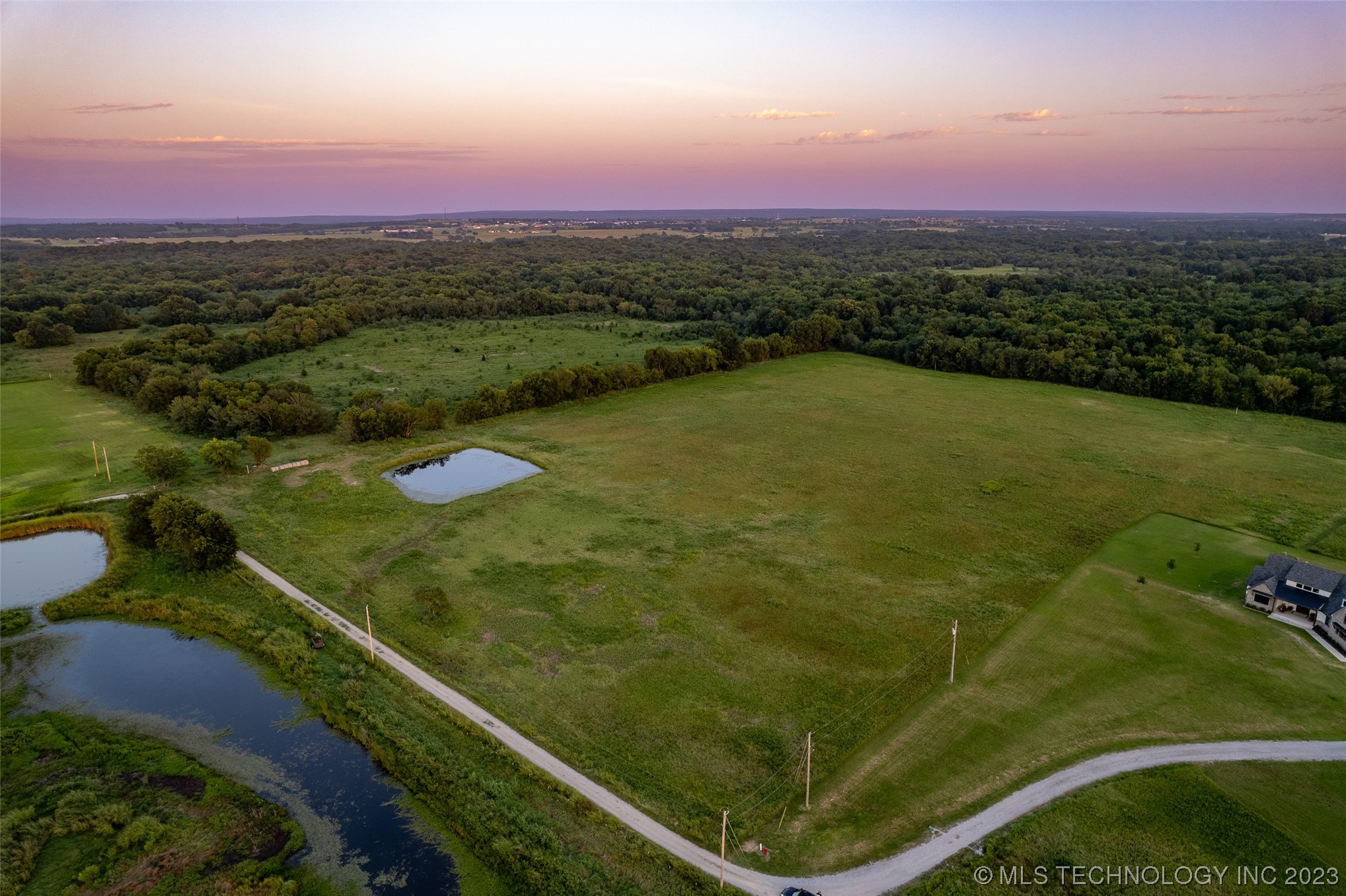 4550 W 201st Street S