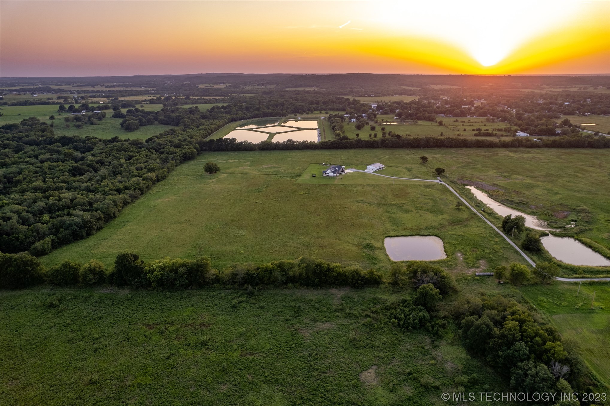 4550 W 201st Street S