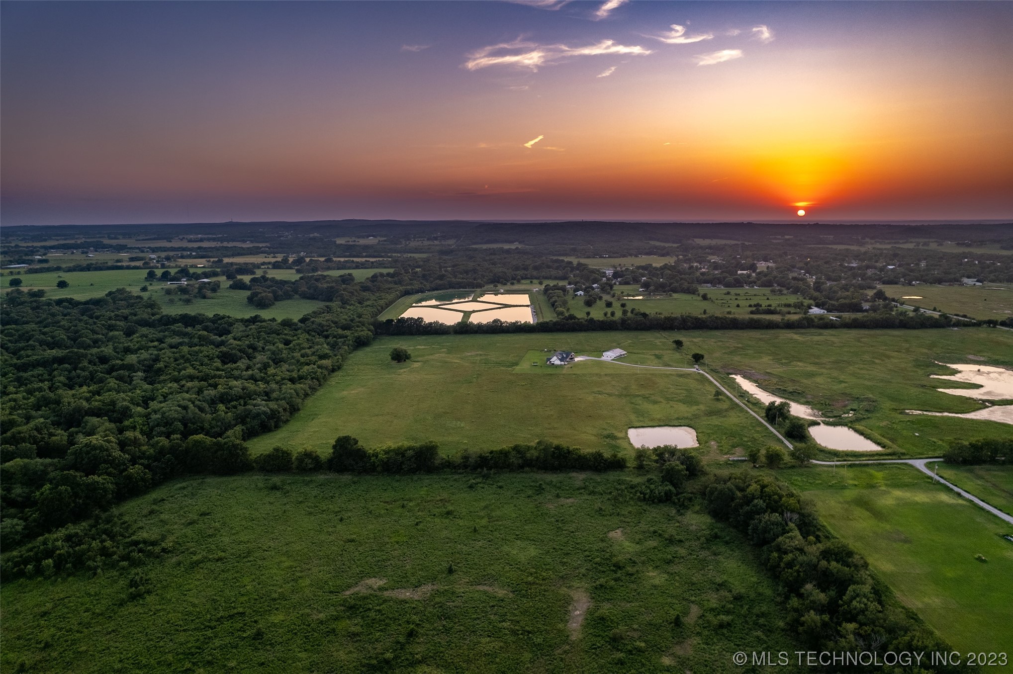 4550 W 201st Street S