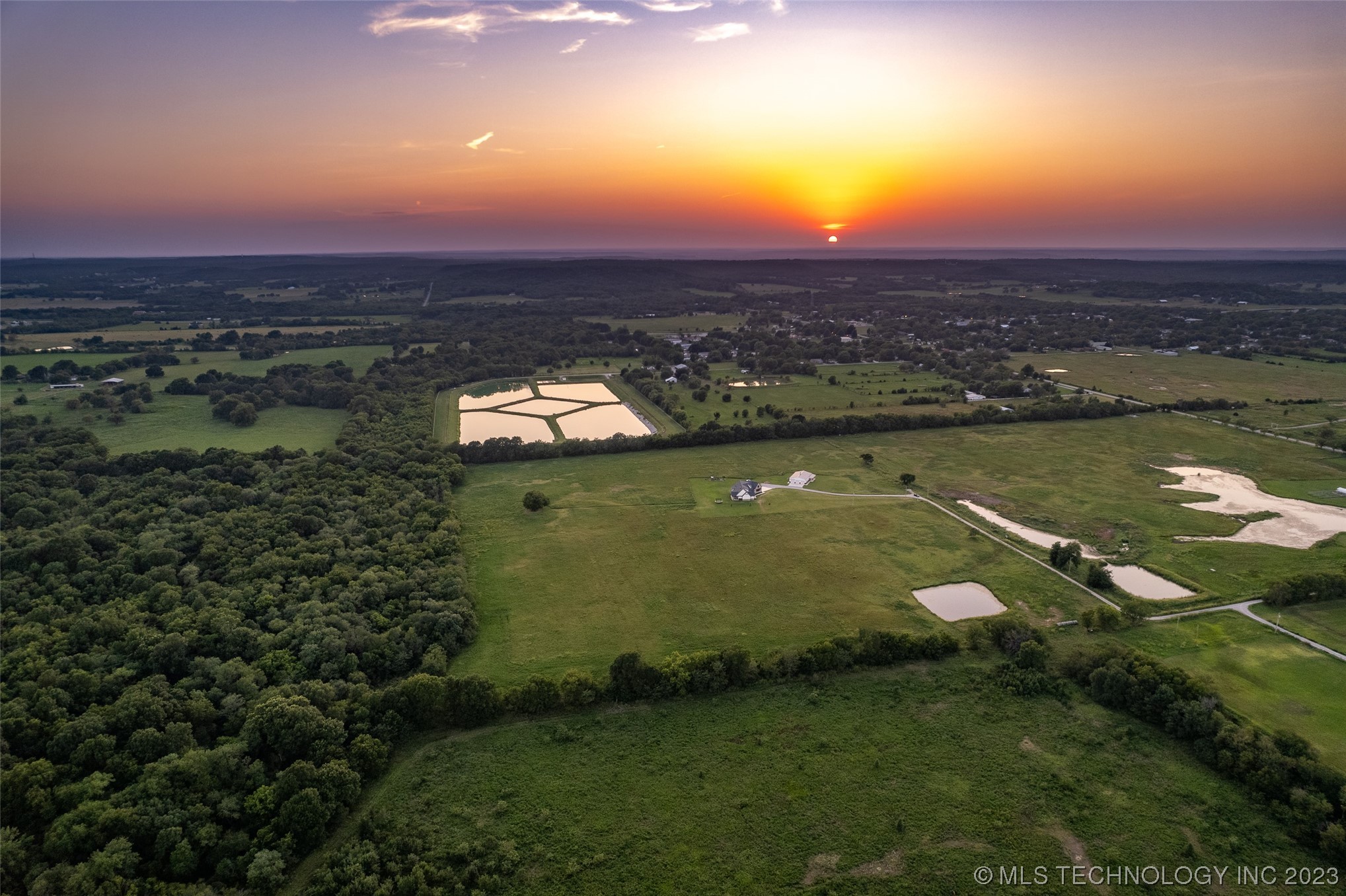 4550 W 201st Street S