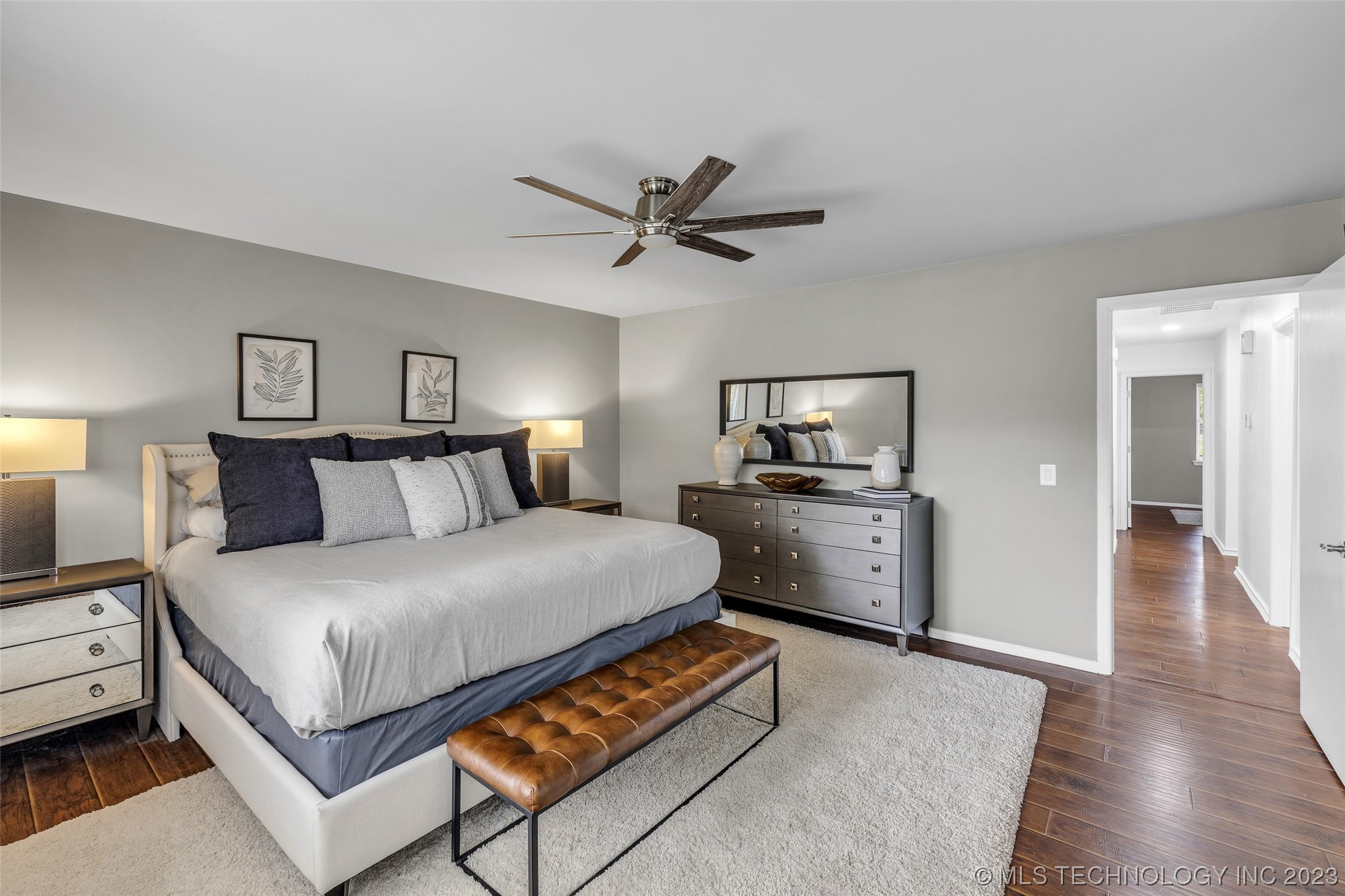 9797 S Lakewood Avenue