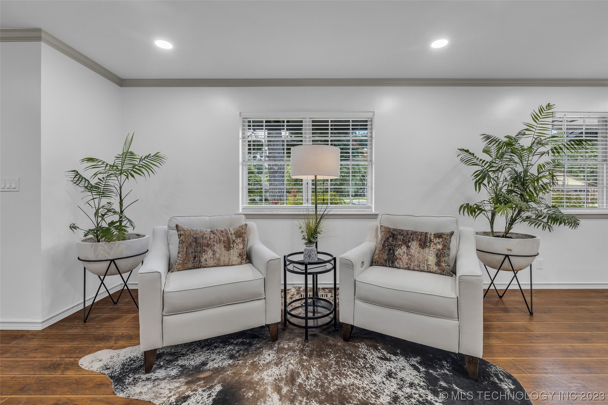 9797 S Lakewood Avenue