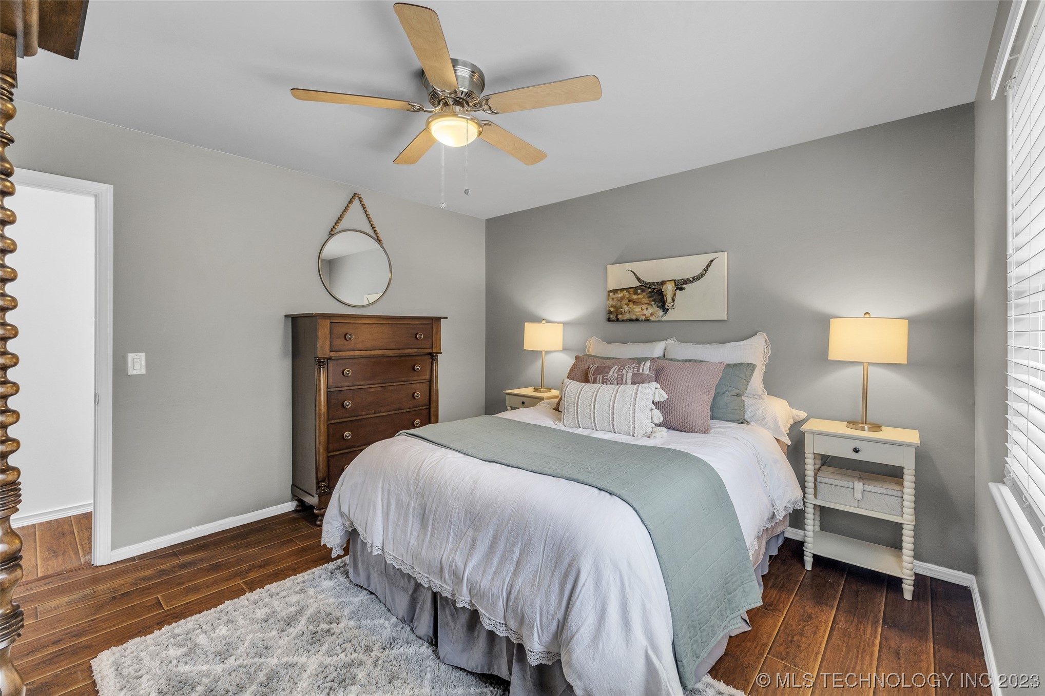 9797 S Lakewood Avenue