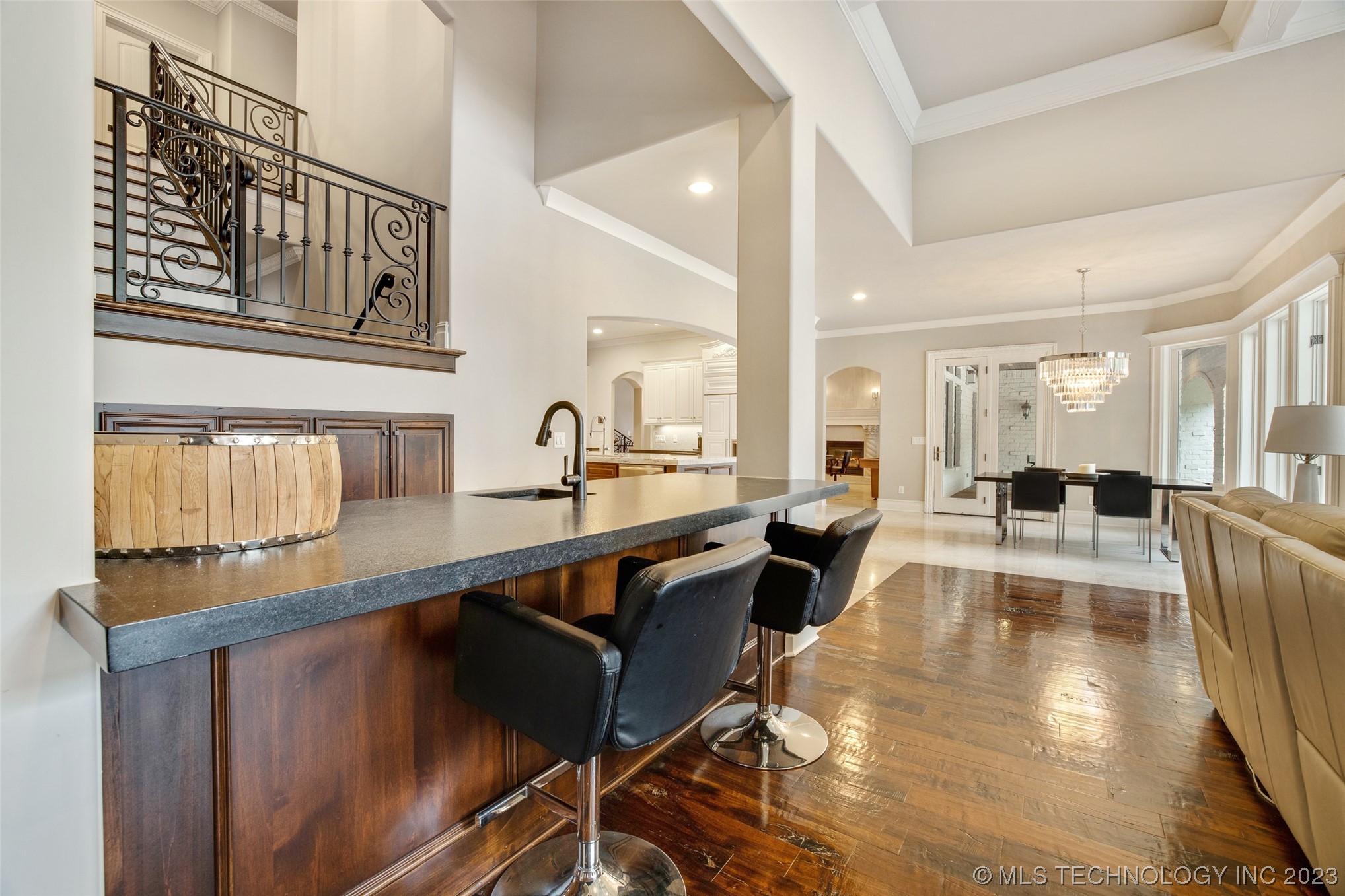 6709 E 109th Street S