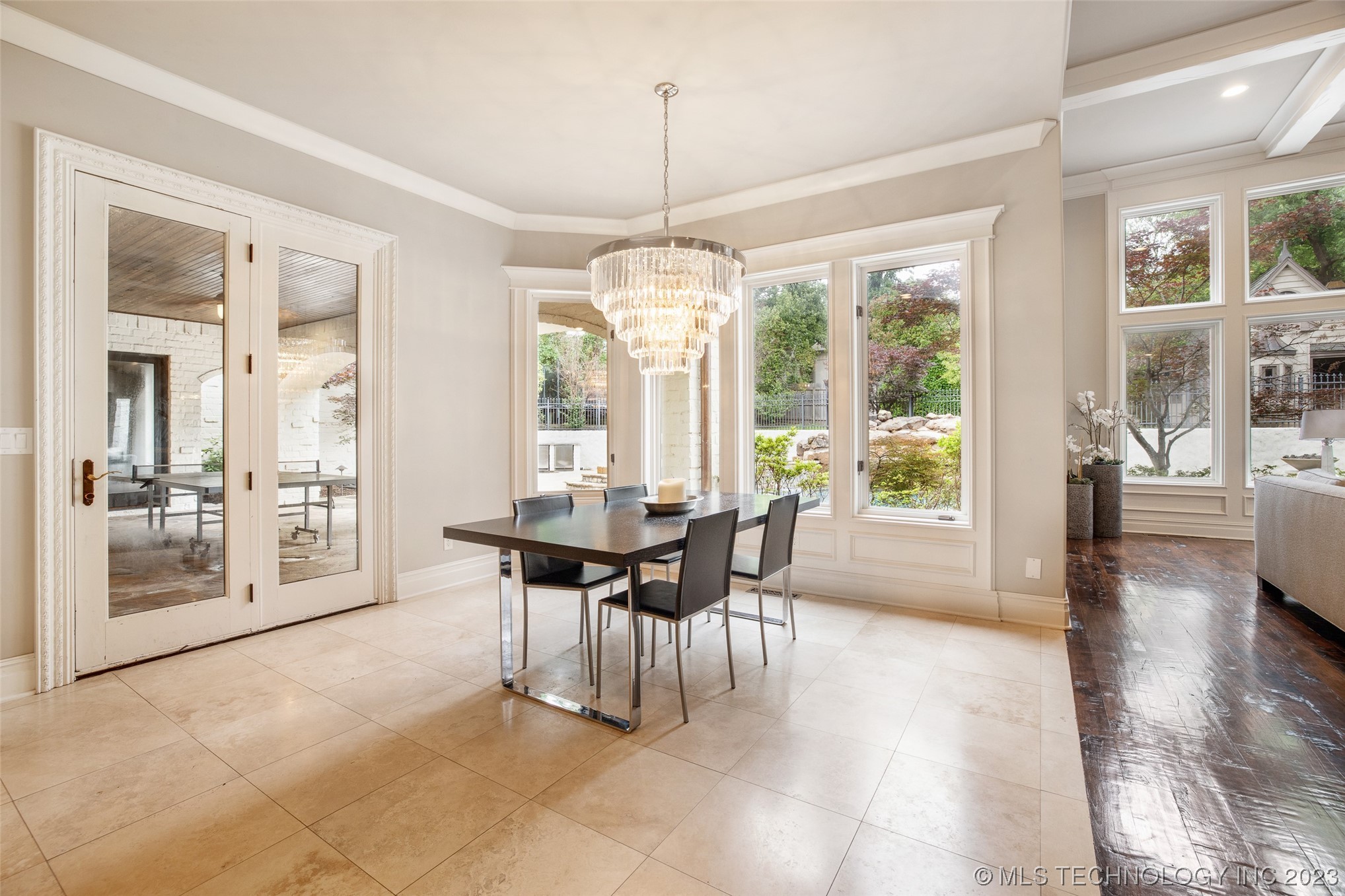 6709 E 109th Street S