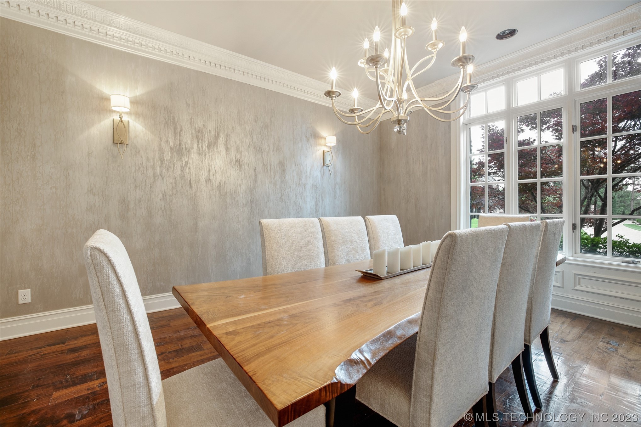 6709 E 109th Street S