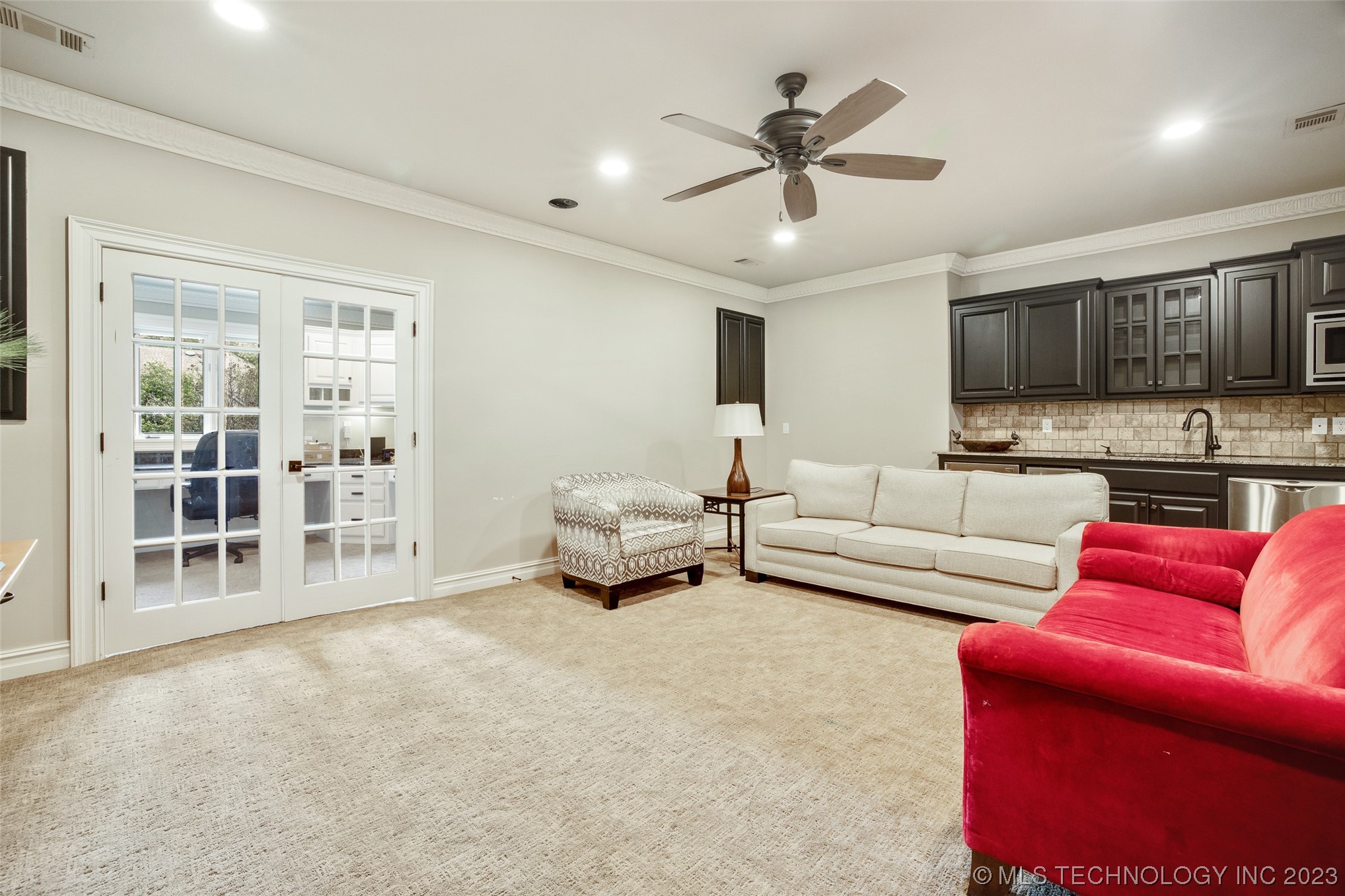 6709 E 109th Street S