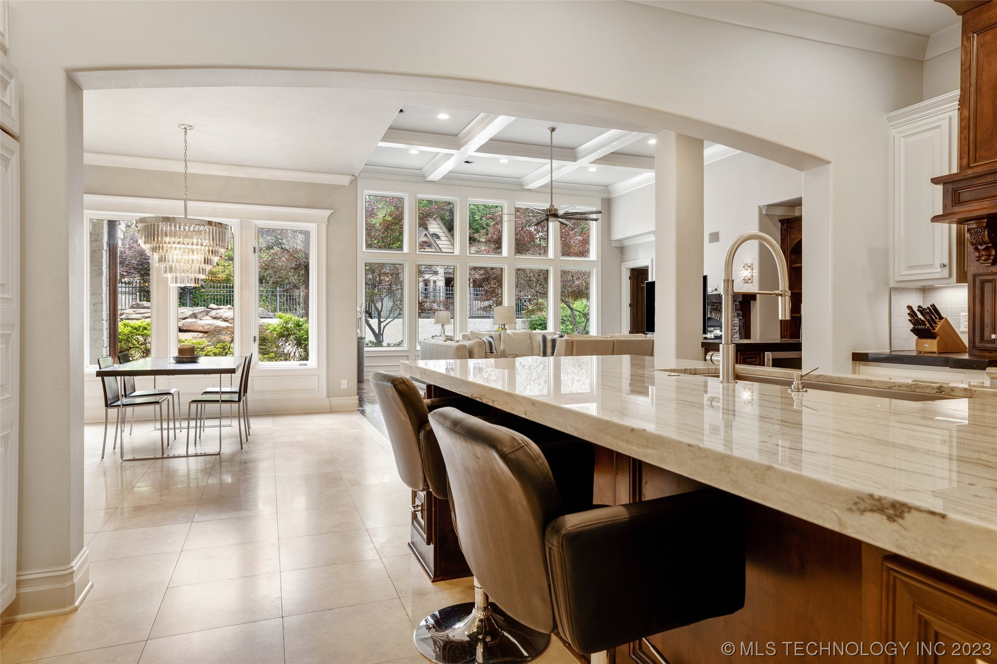 6709 E 109th Street S