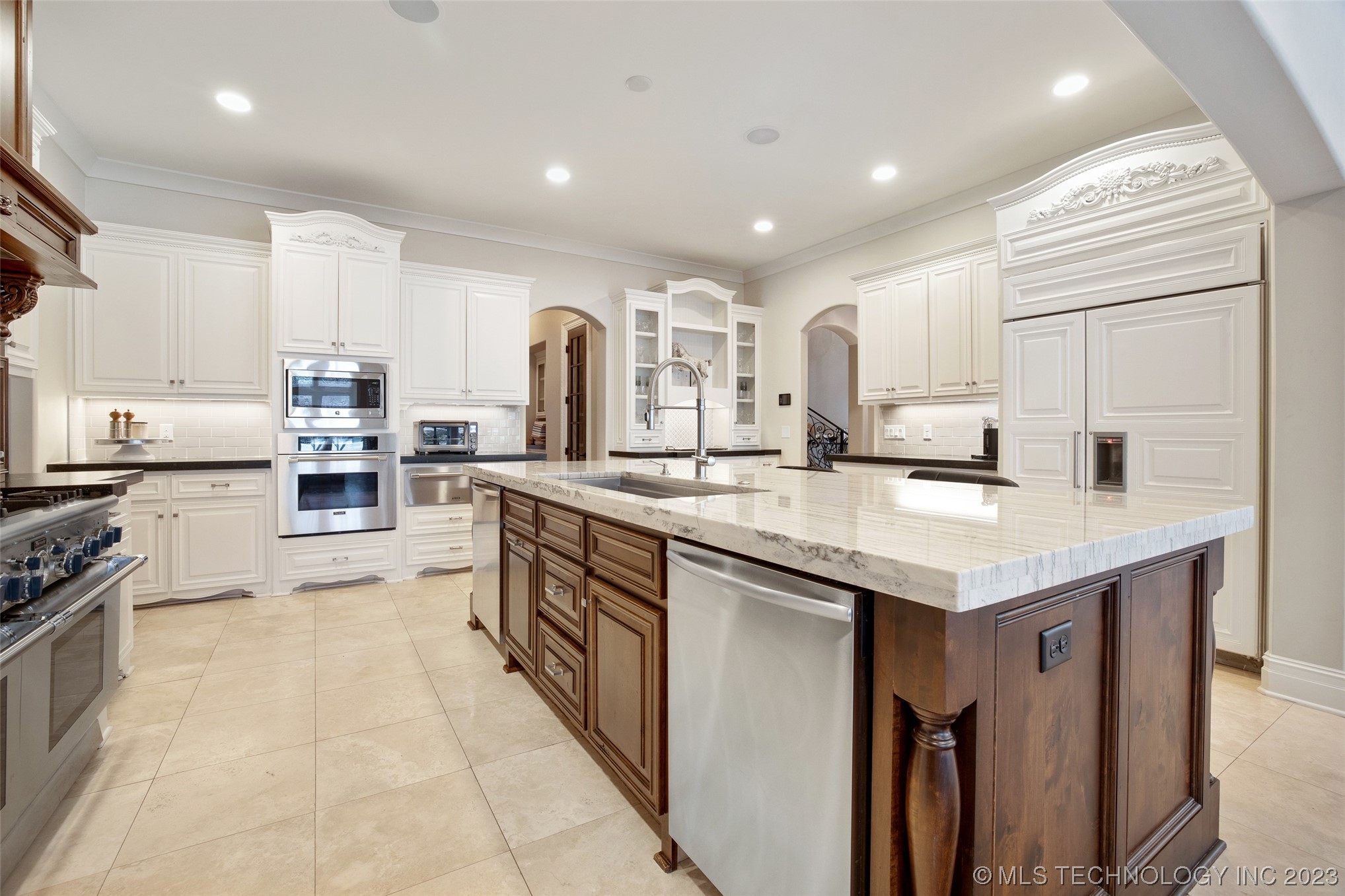 6709 E 109th Street S