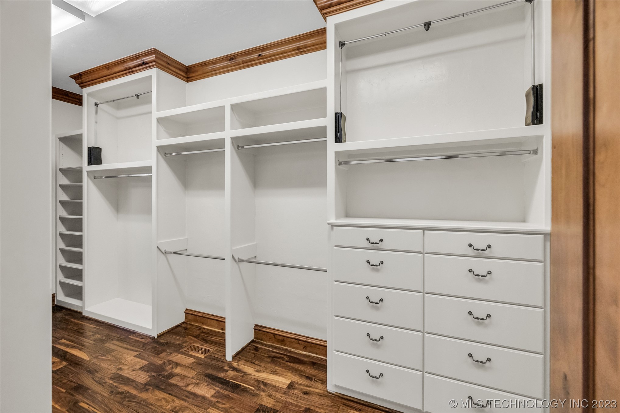 11905 S Kingston Avenue