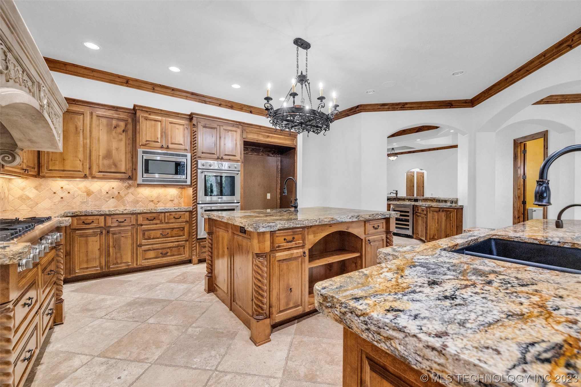 11905 S Kingston Avenue