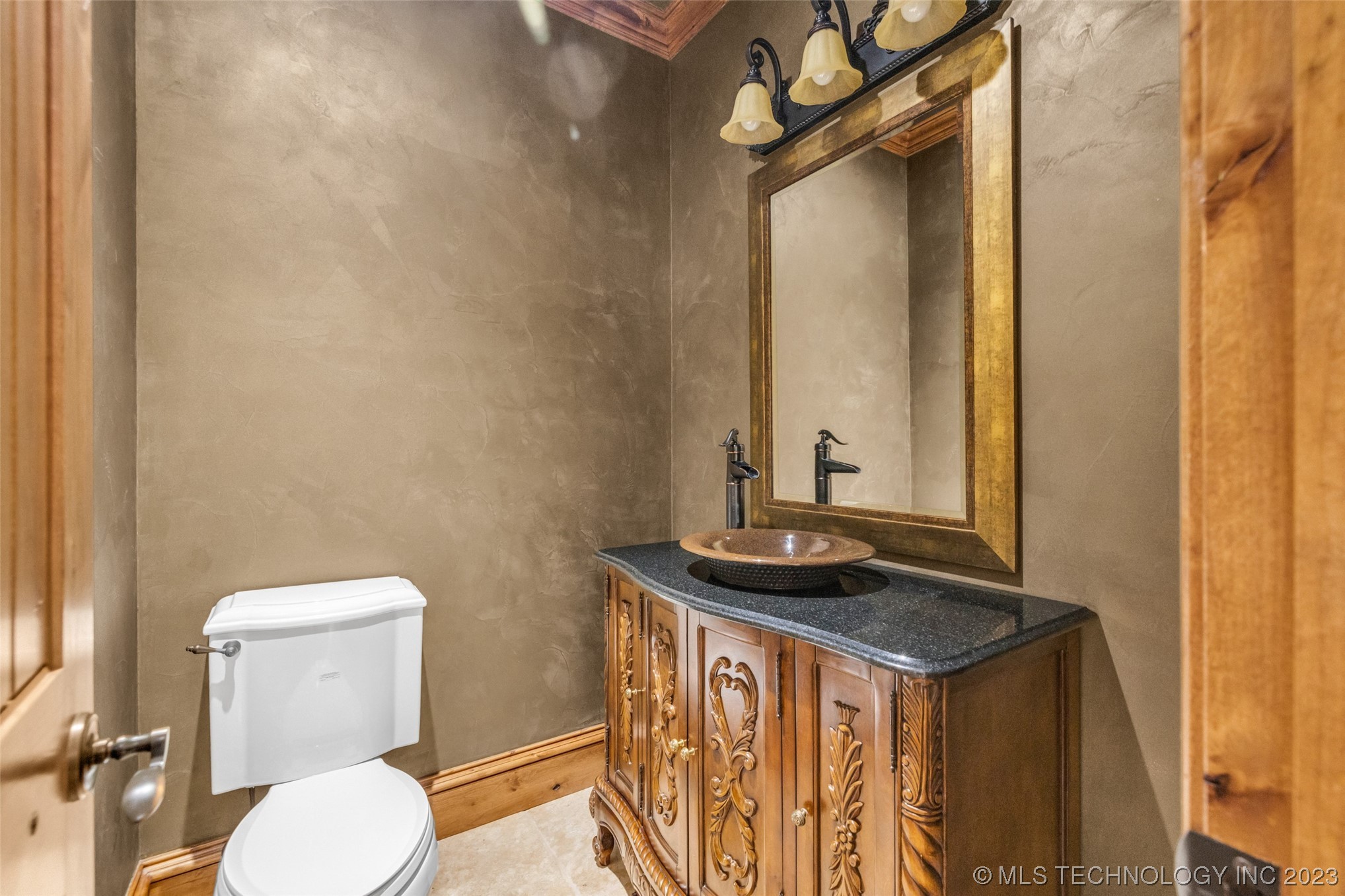 11905 S Kingston Avenue