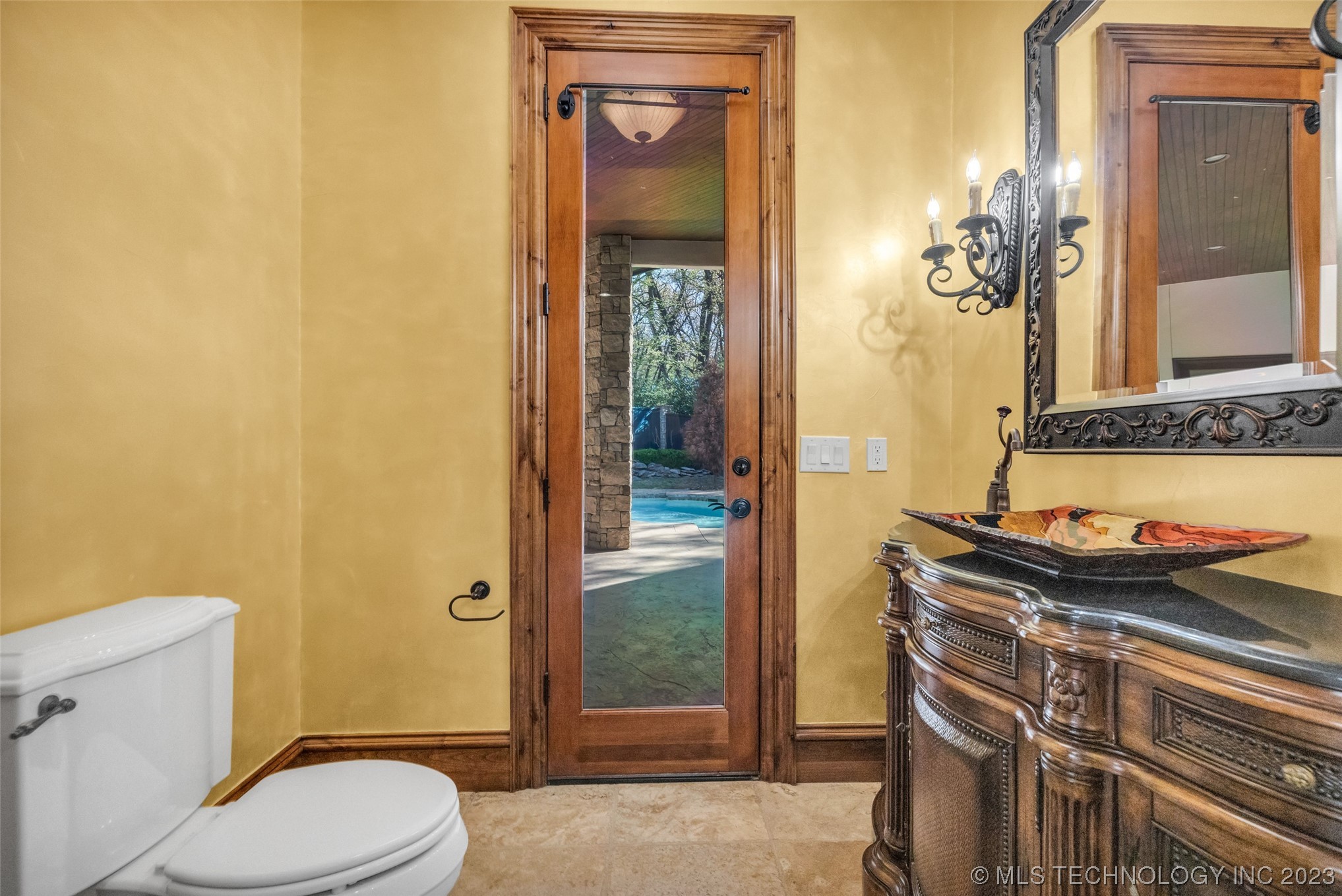 11905 S Kingston Avenue