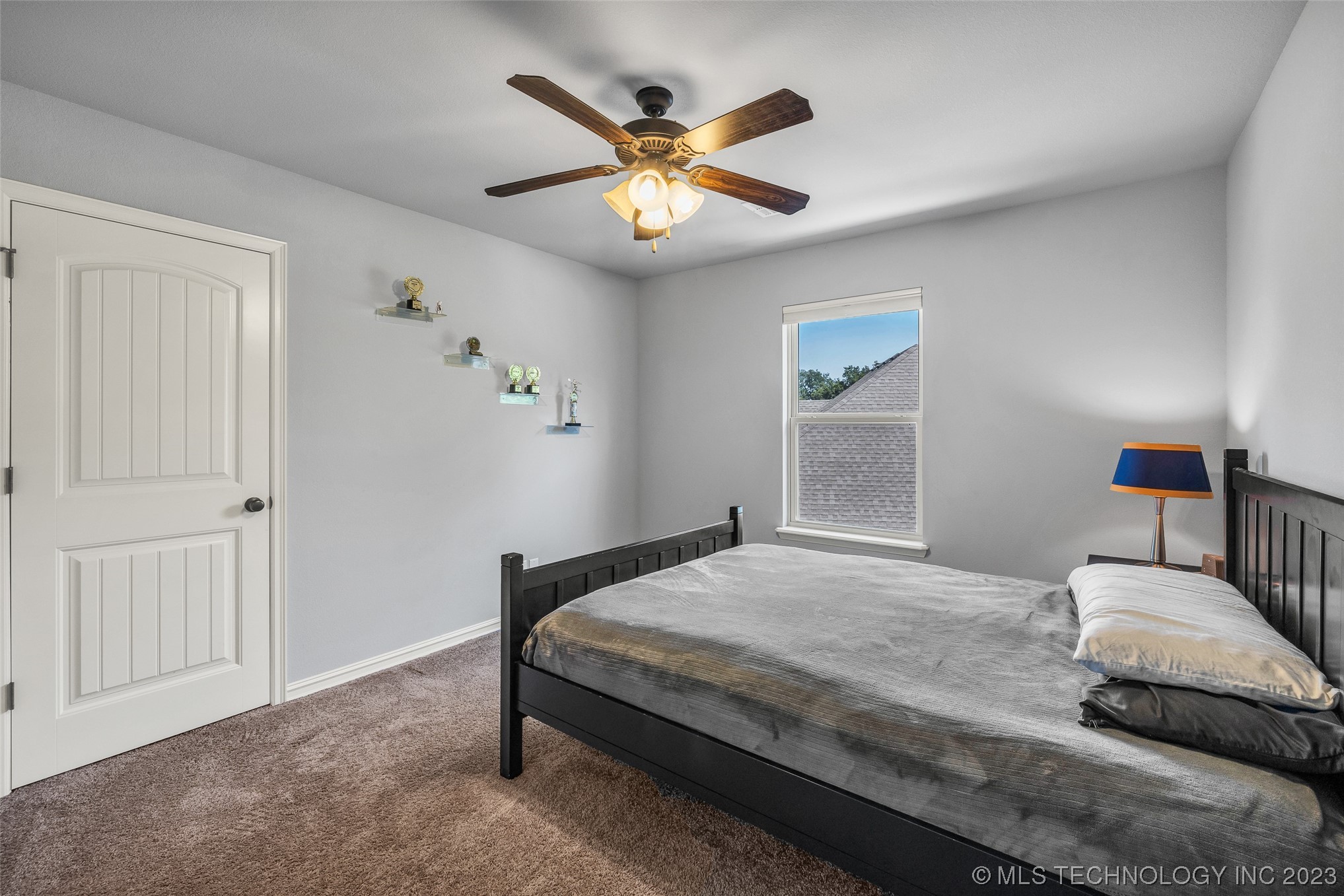 3116 S Gardenia Court