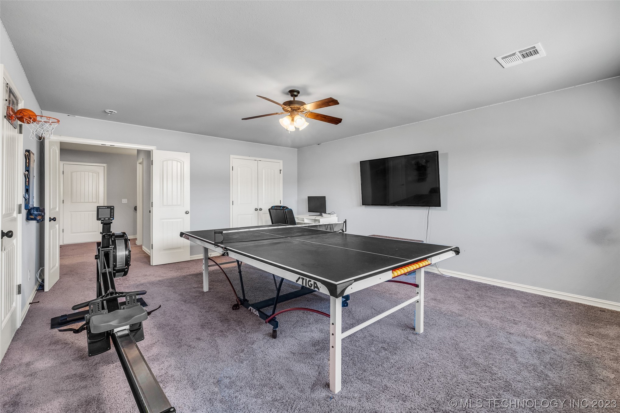 3116 S Gardenia Court