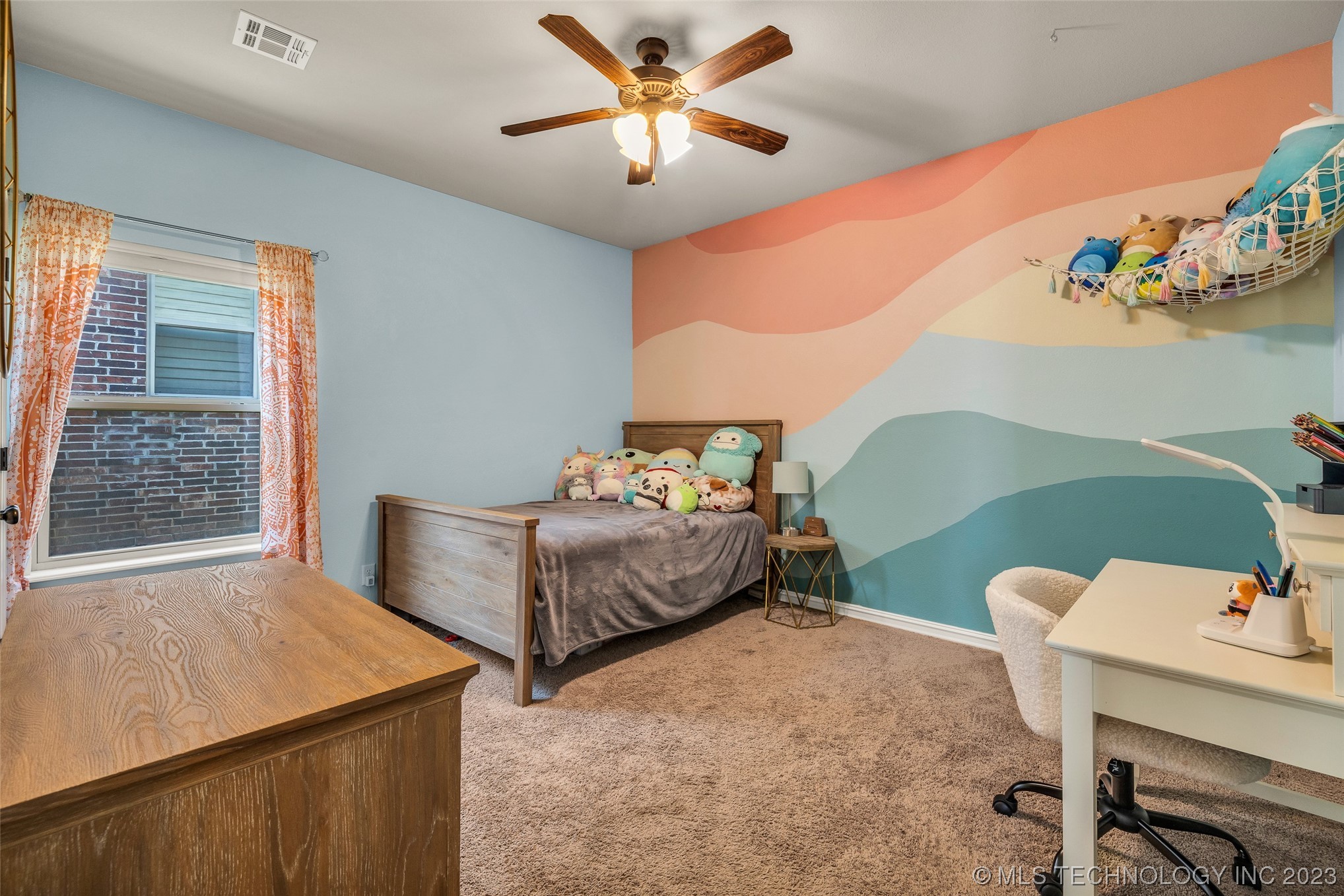 3116 S Gardenia Court