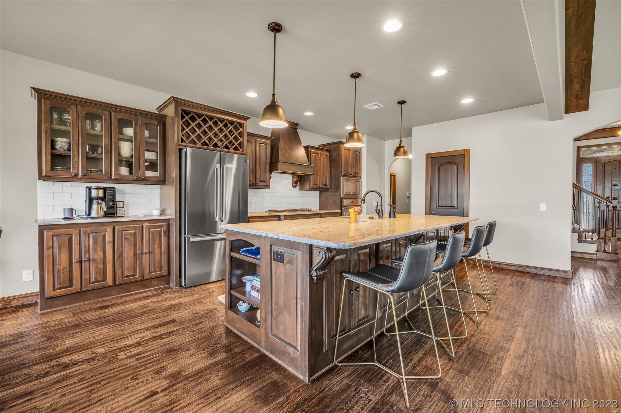 3116 S Gardenia Court