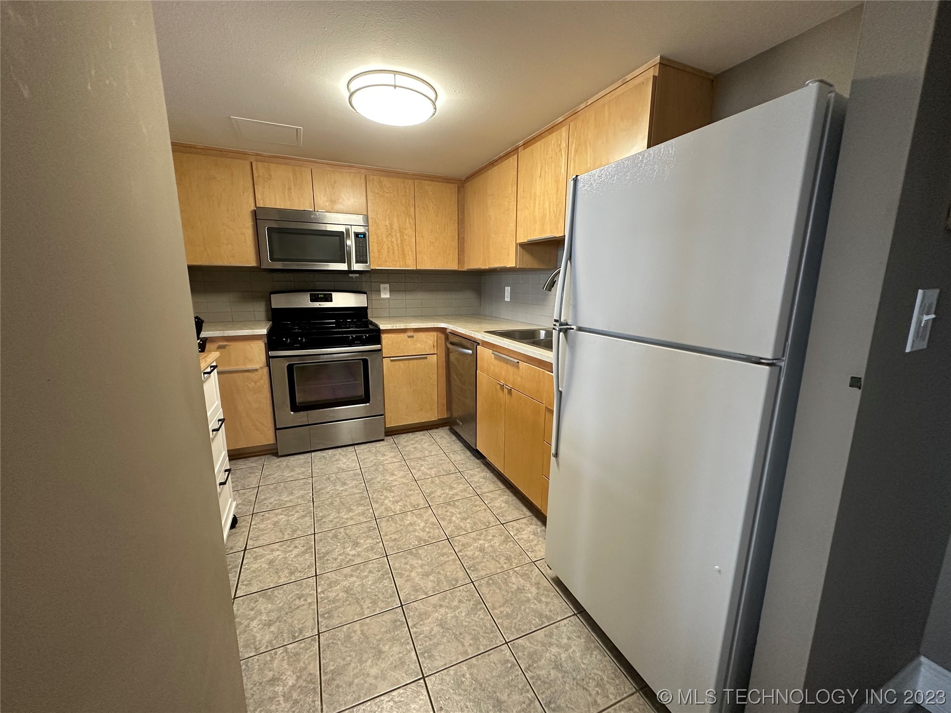 410 W 7th Street 2022