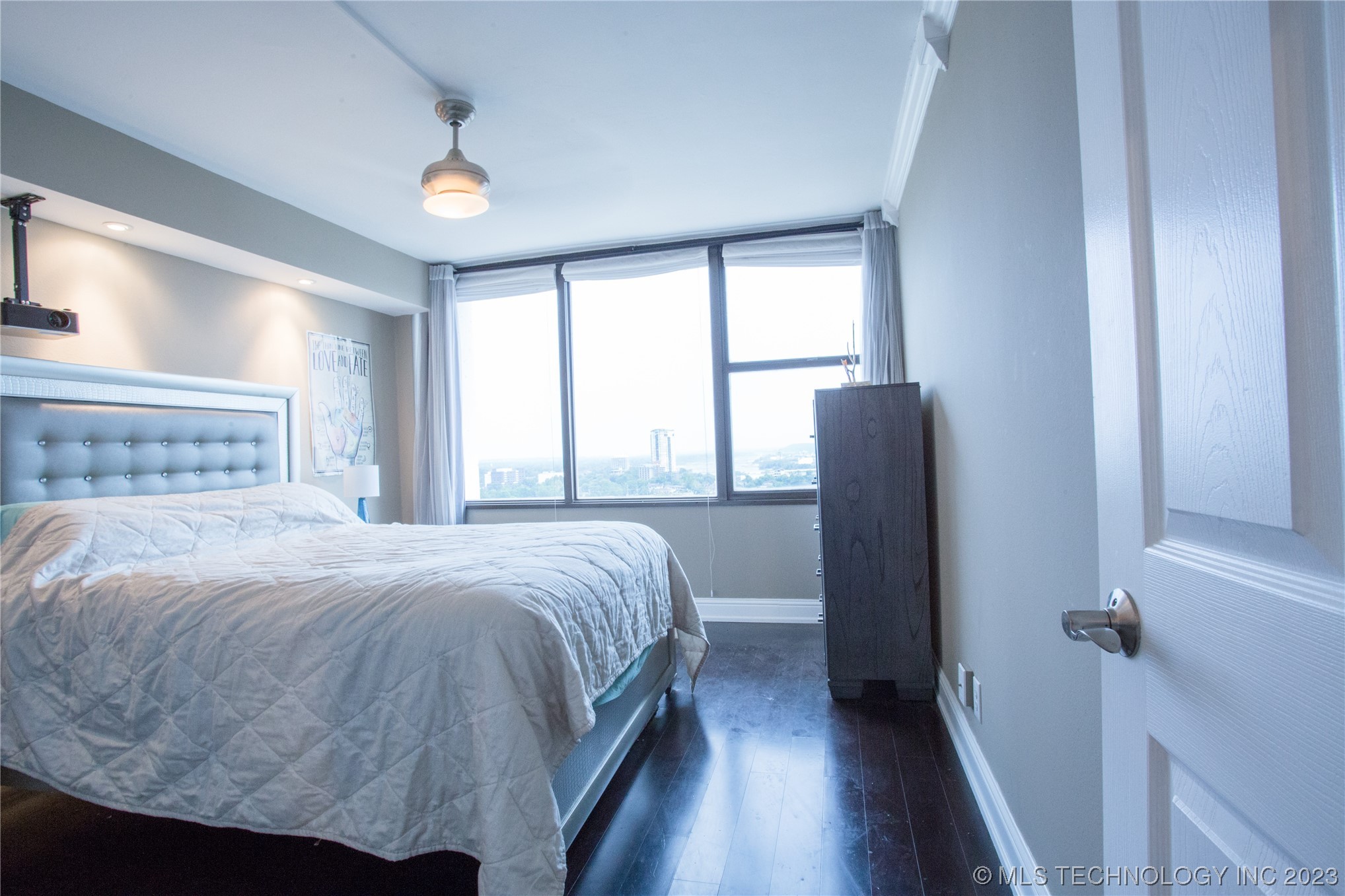 410 W 7th Street 2022