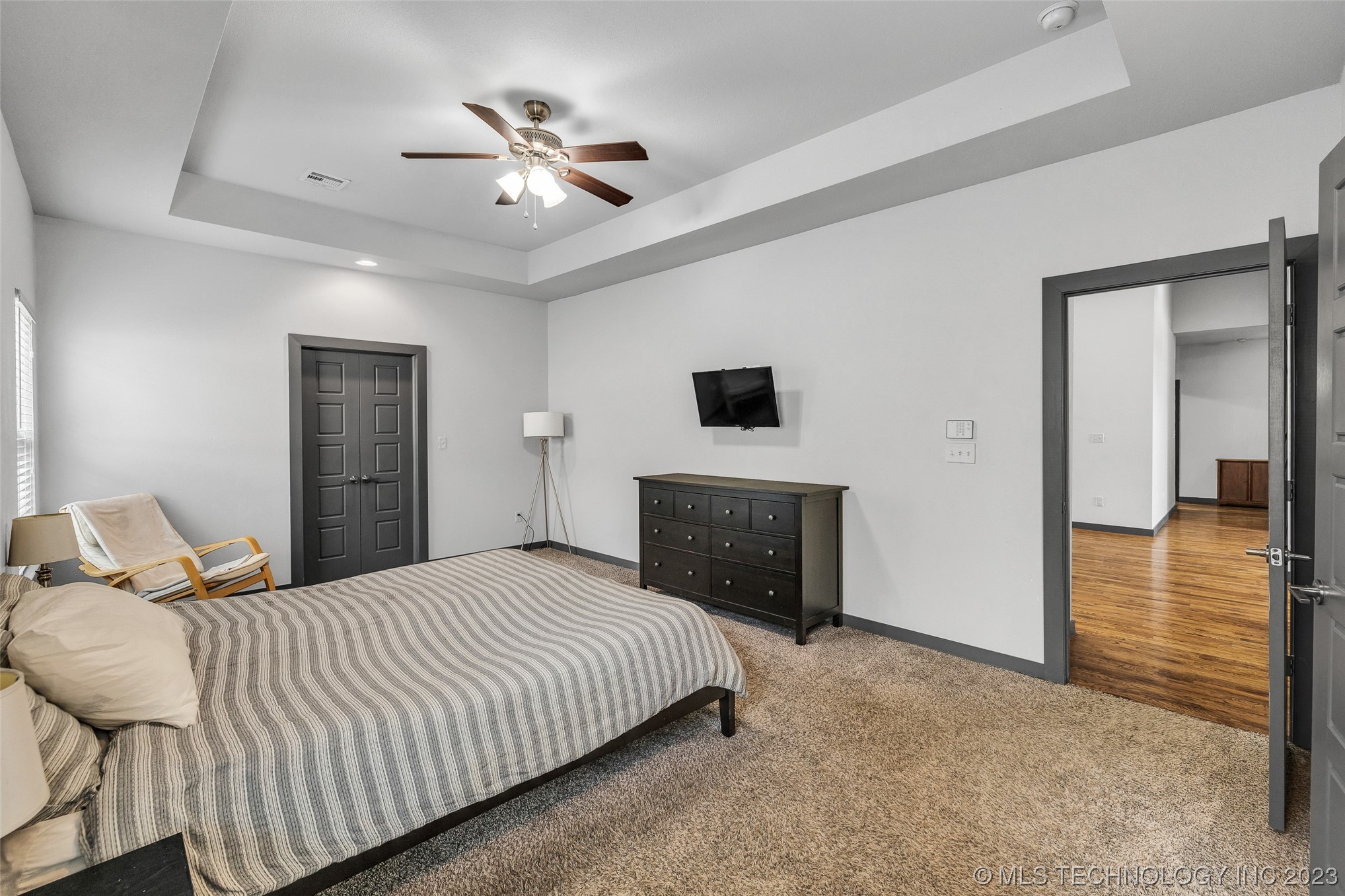 2523 W New Orleans Place