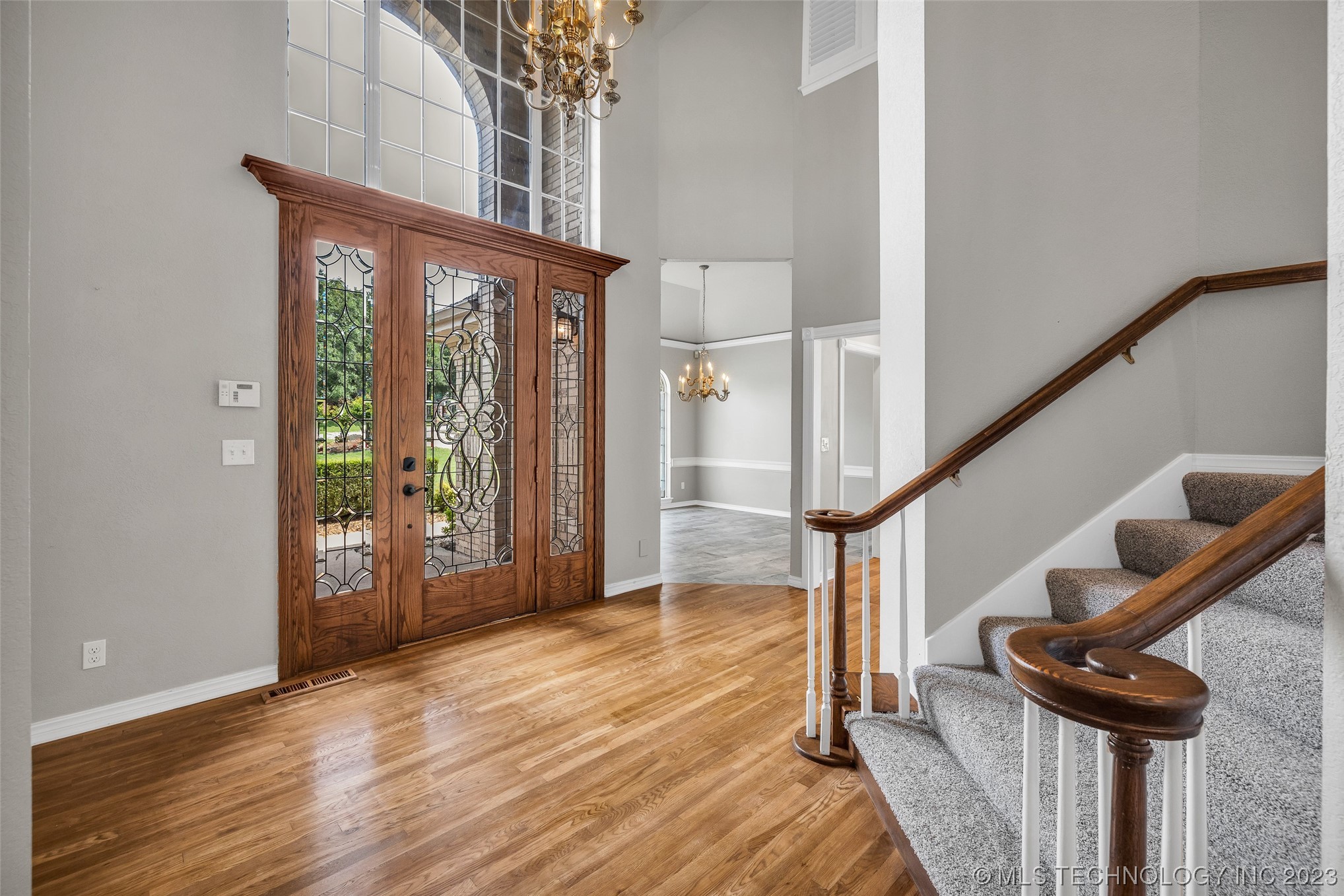 4704 W Oak Leaf Drive