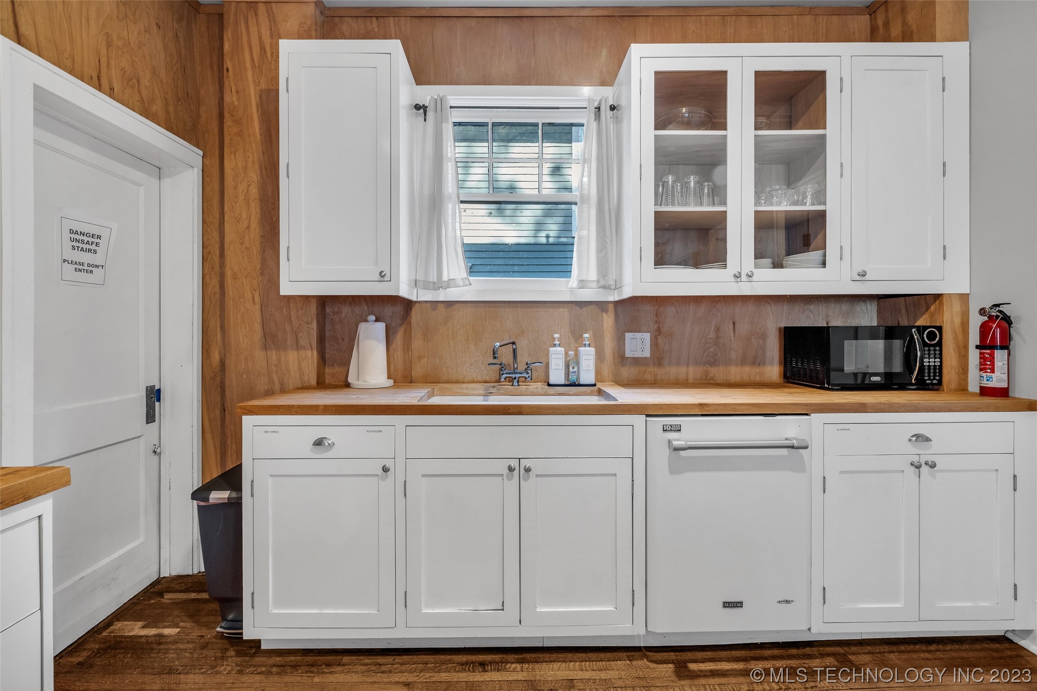 1127 N Denver Avenue