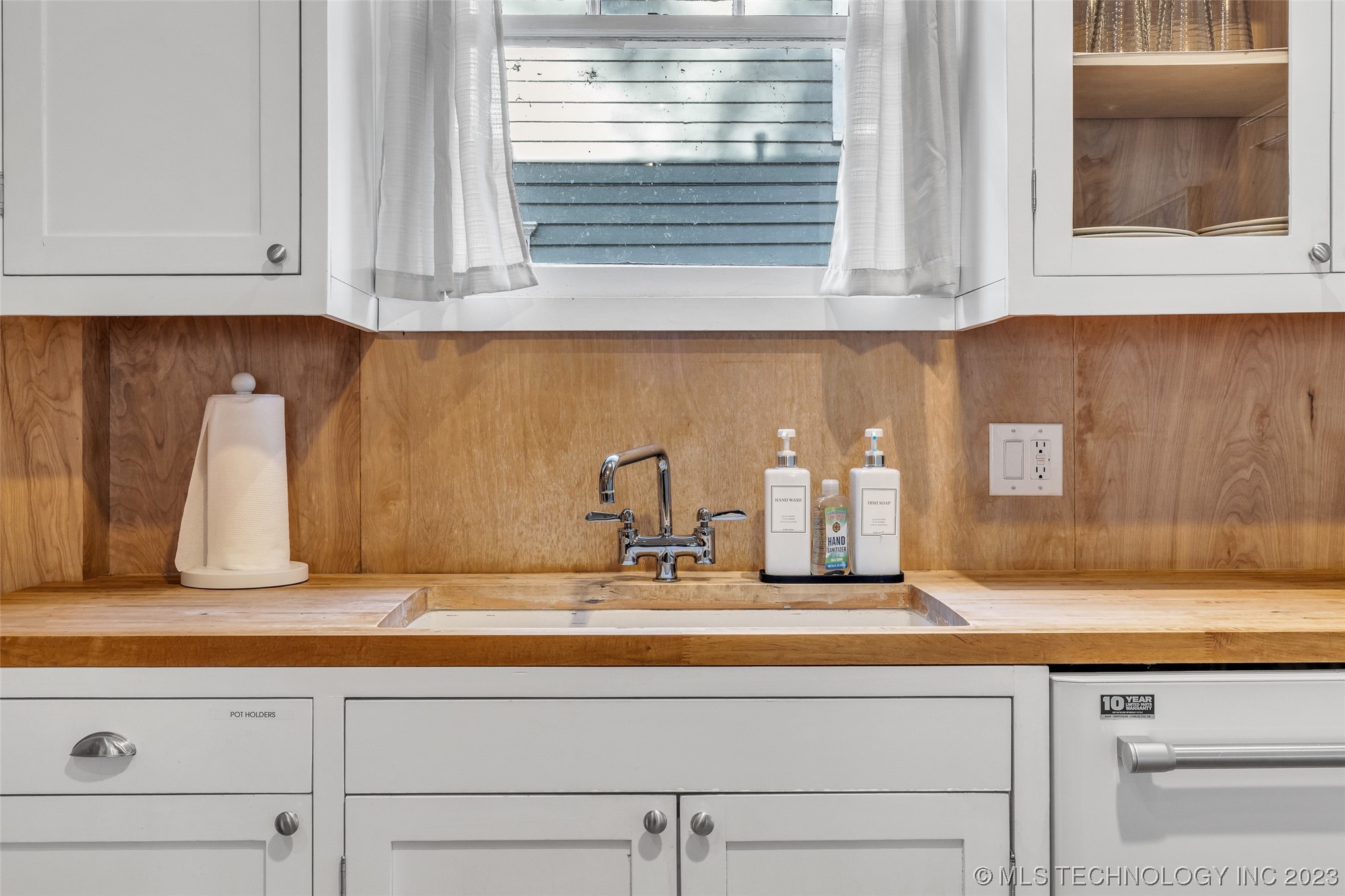 1127 N Denver Avenue