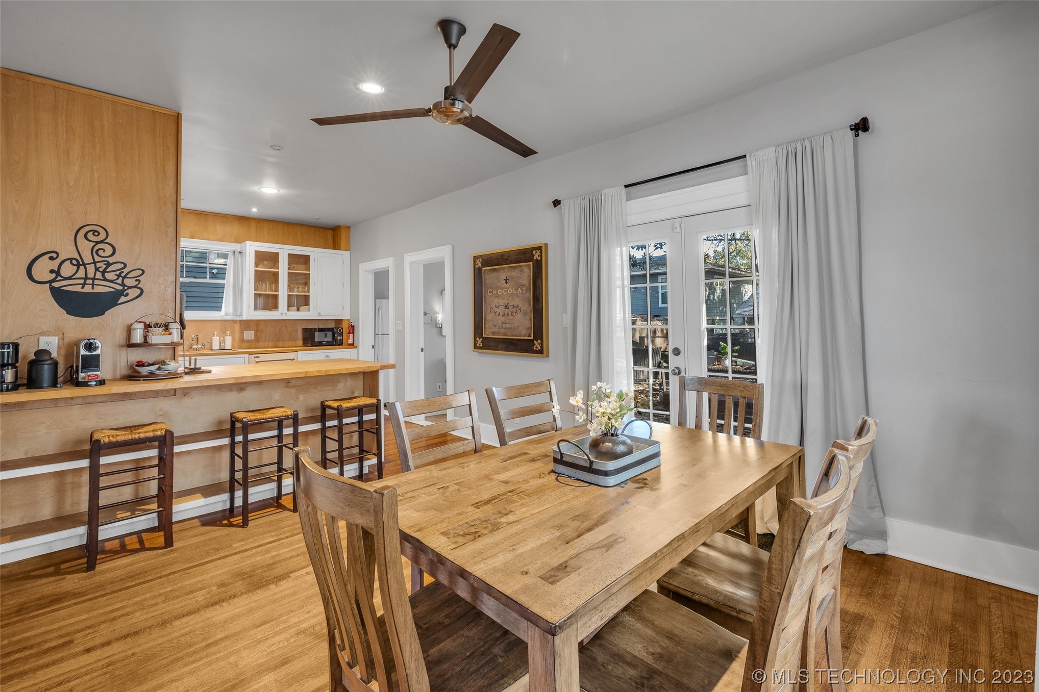 1127 N Denver Avenue