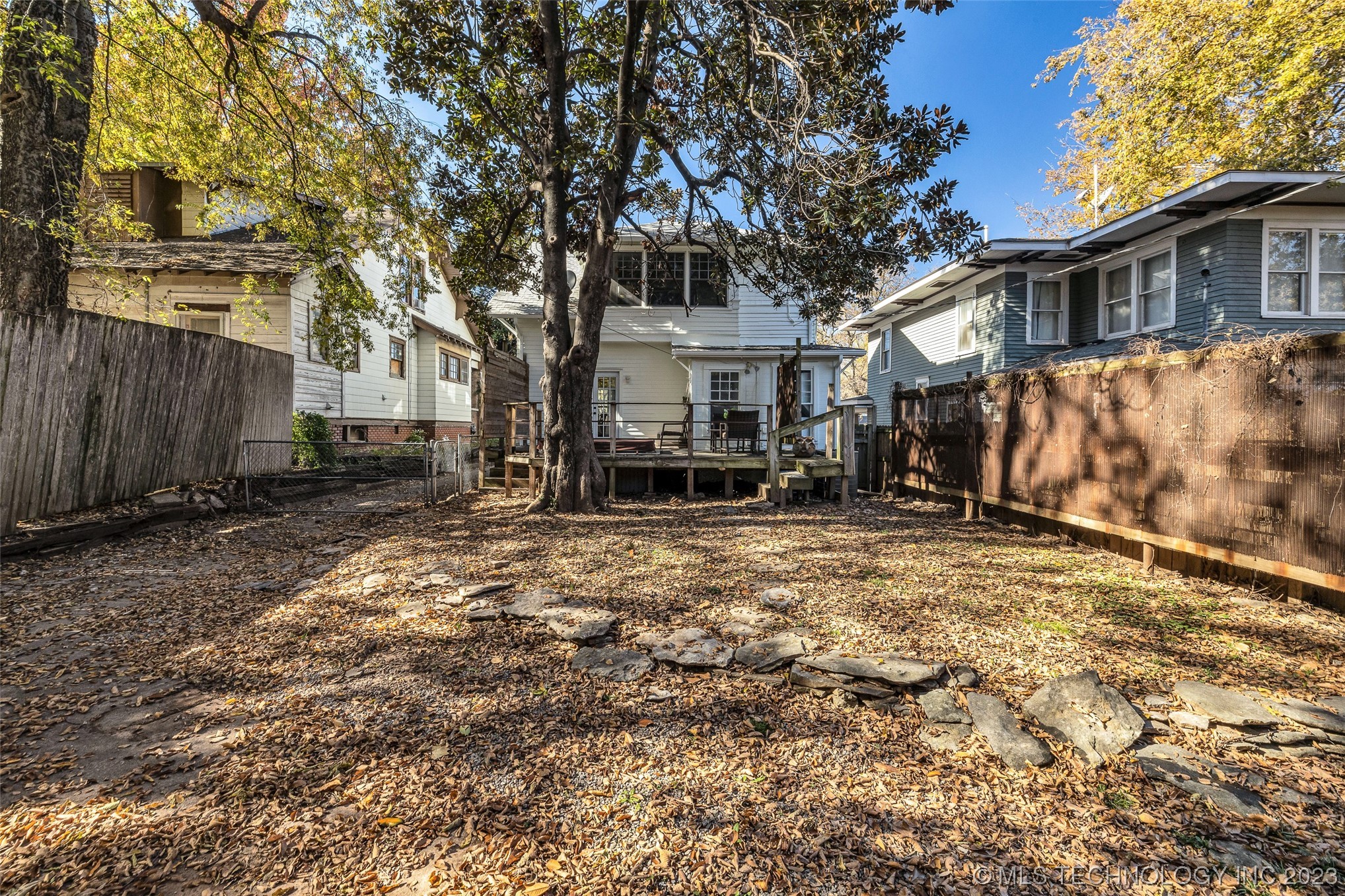 1127 N Denver Avenue