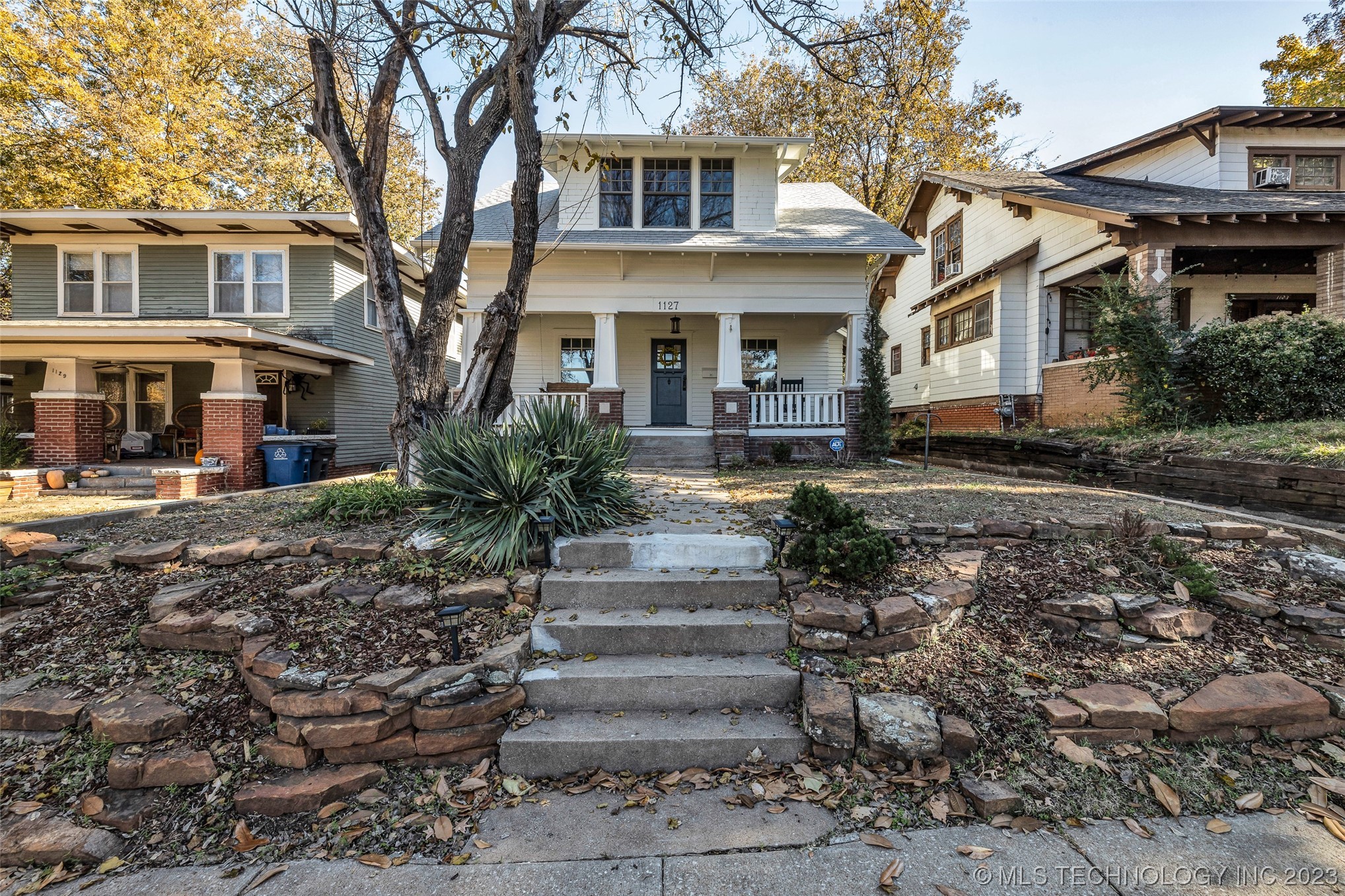 1127 N Denver Avenue