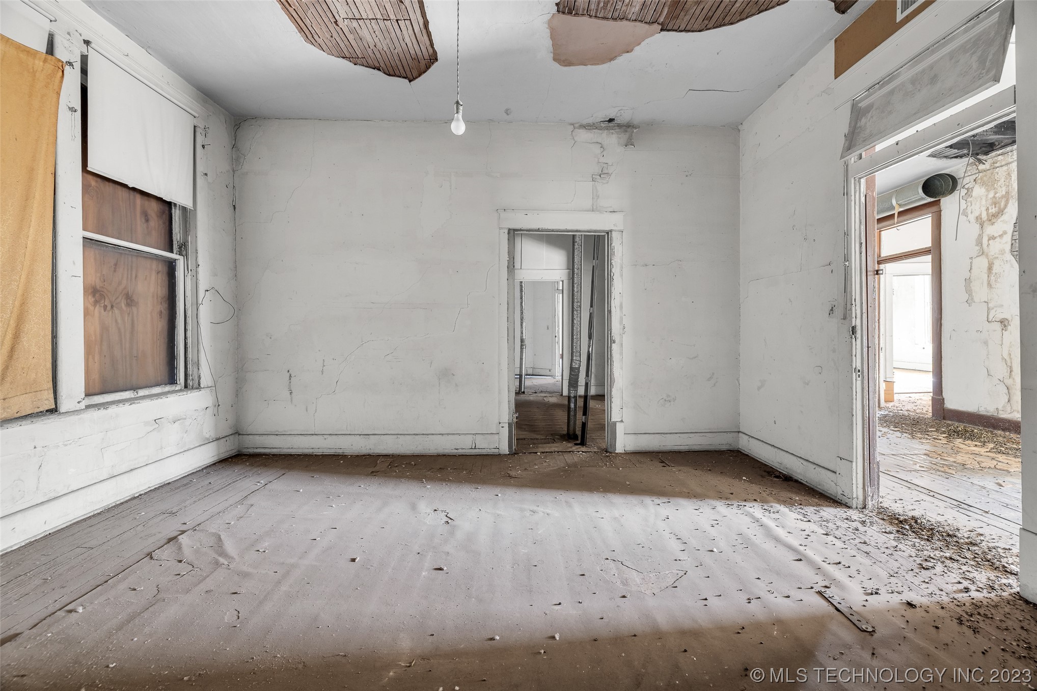 401 W Will Rogers Boulevard