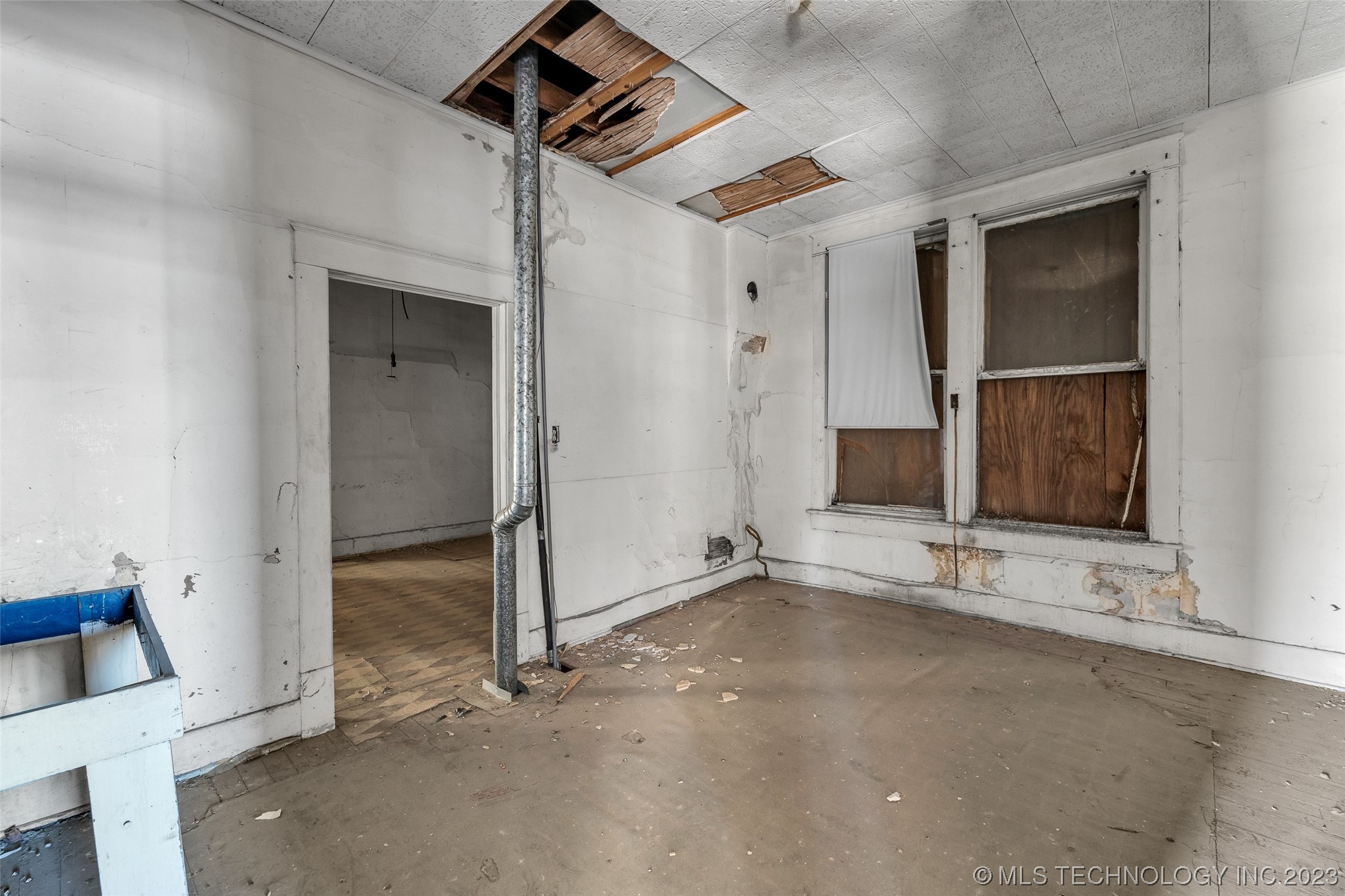 401 W Will Rogers Boulevard